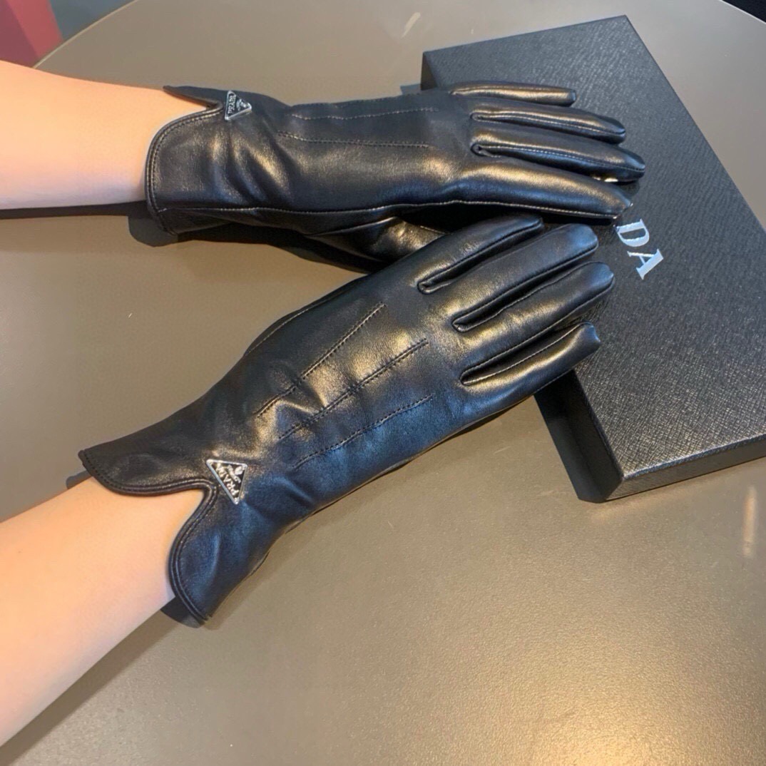 Cheap Gloves in 220651, $45 USD- [IB220651] - Replica Gloves