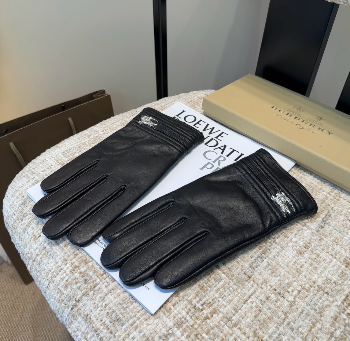 Cheap Gloves in 220664, $45 USD- [IB220664] - Replica Gloves