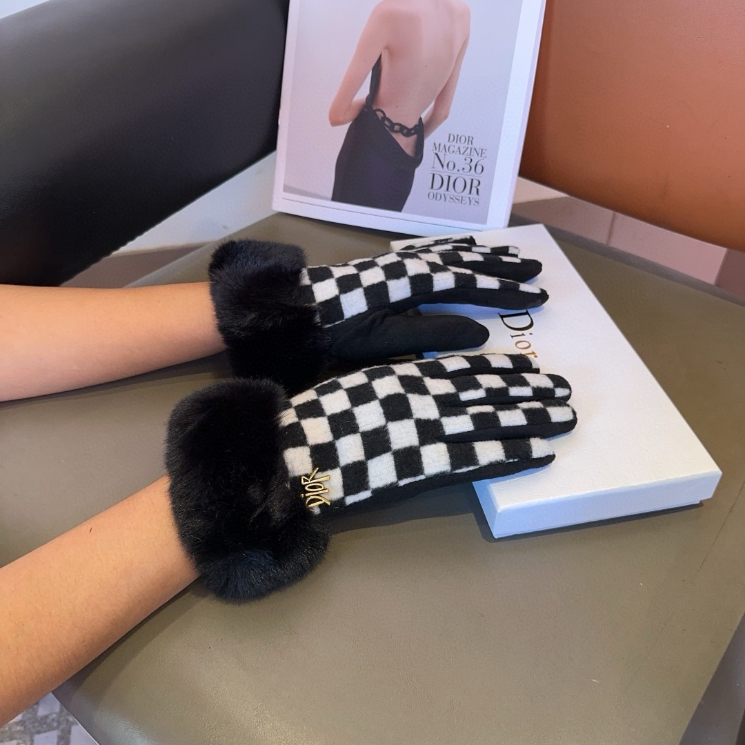 Cheap Gloves in 220674, $45 USD- [IB220674] - Replica Gloves