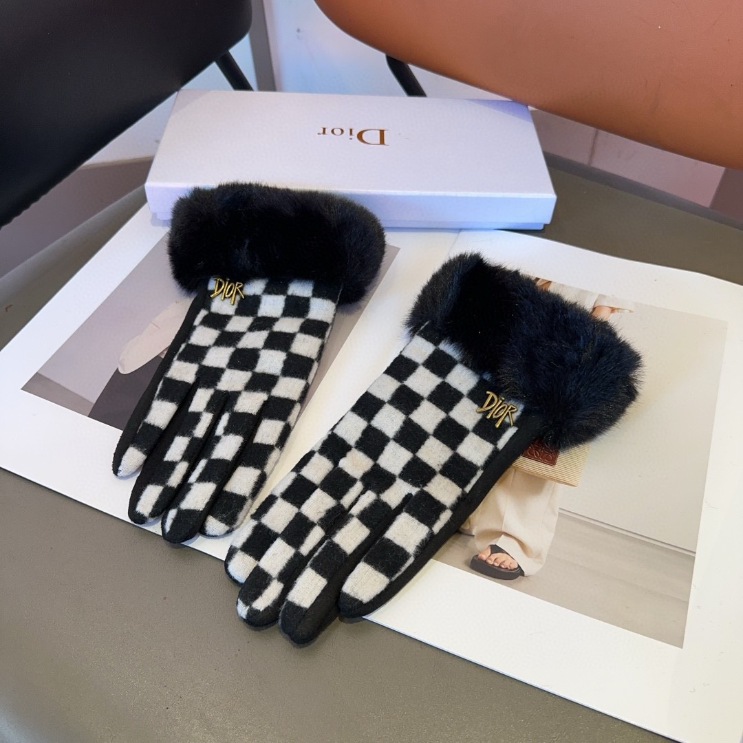 Cheap Gloves in 220674, $45 USD- [IB220674] - Replica Gloves