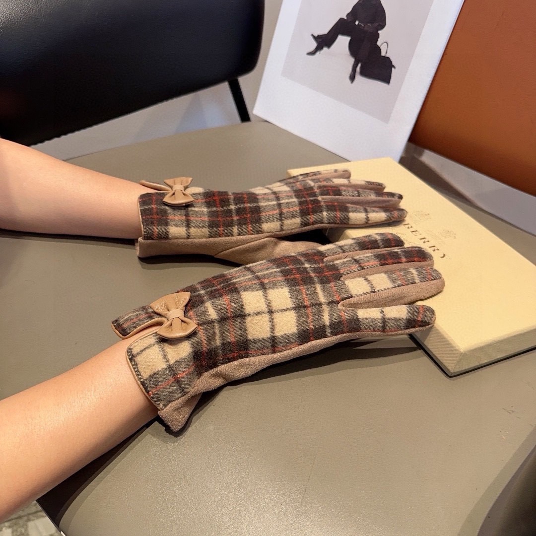 Cheap Gloves in 220685, $45 USD- [IB220685] - Replica Gloves