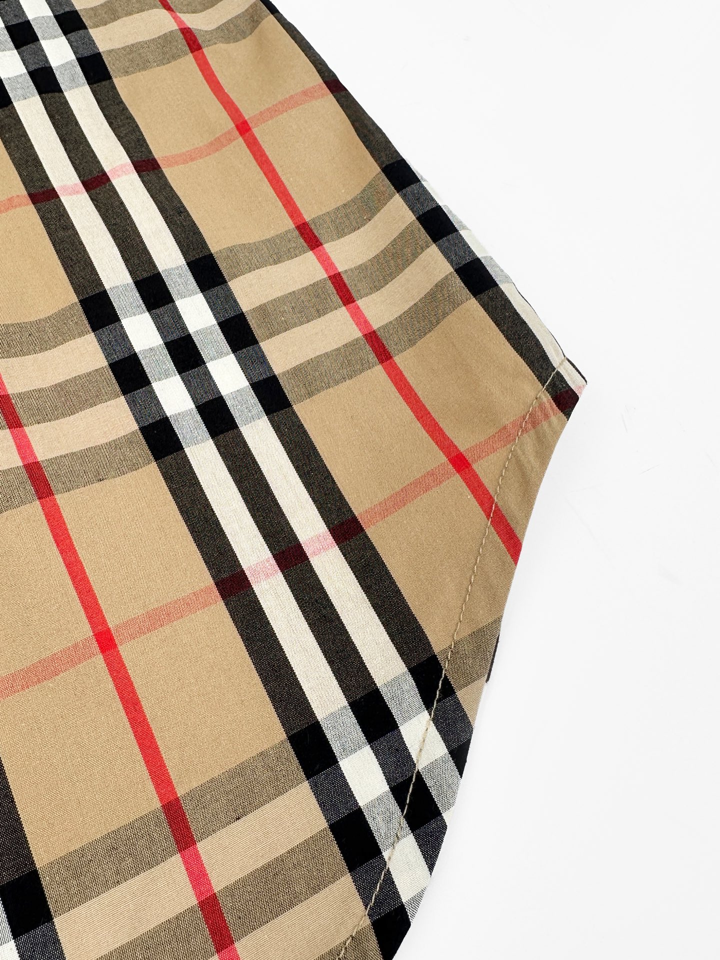 Cheap Burberry Long-Sleeved Polo Shirts for Women in 220732, $40 USD- [IB220732] - Replica Burberry Long-Sleeved Polo Shirts for Women