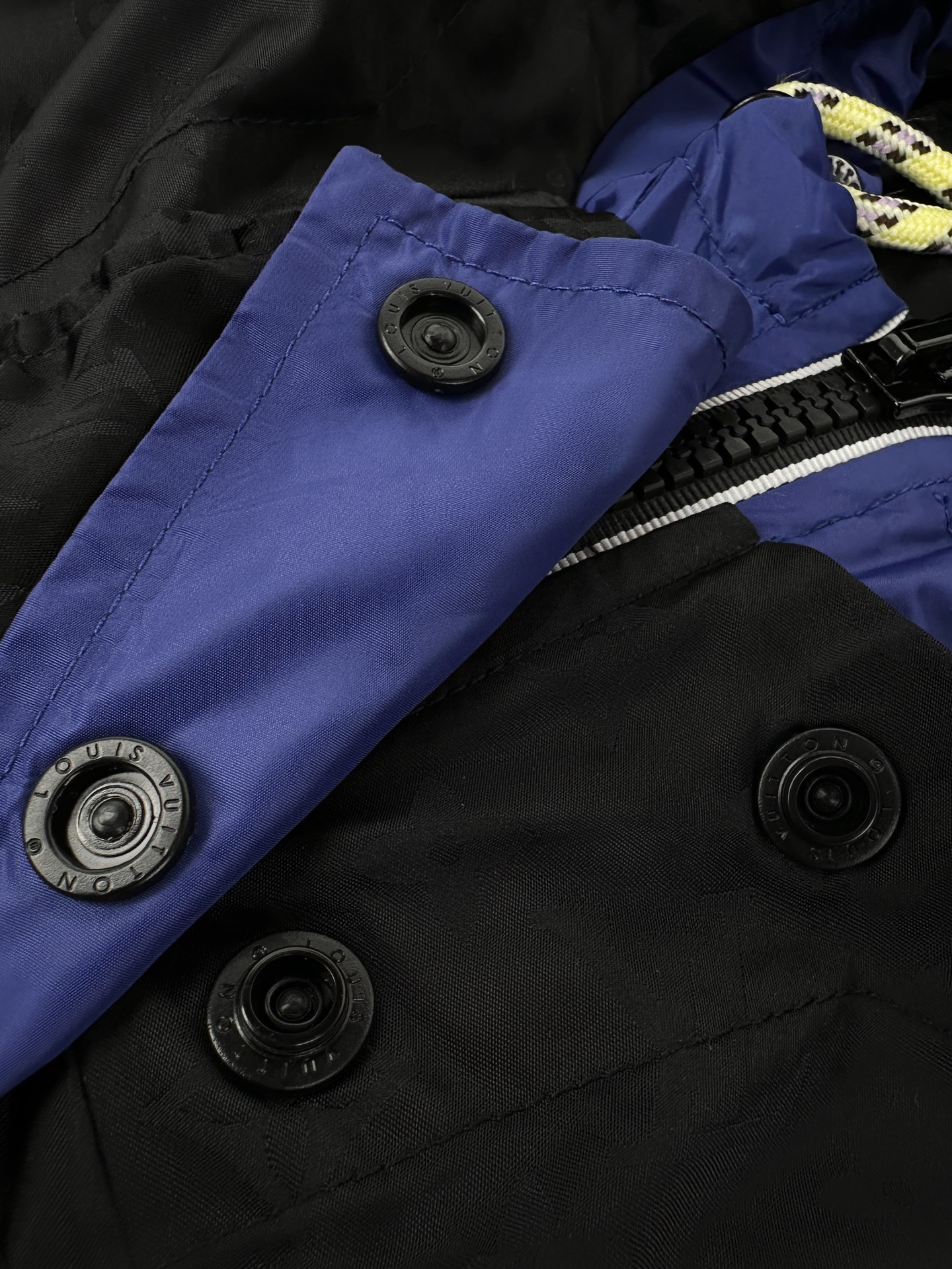 Cheap Louis Vuitton Jackets in 220779, $105 USD- [IB220779] - Replica Louis Vuitton Jackets