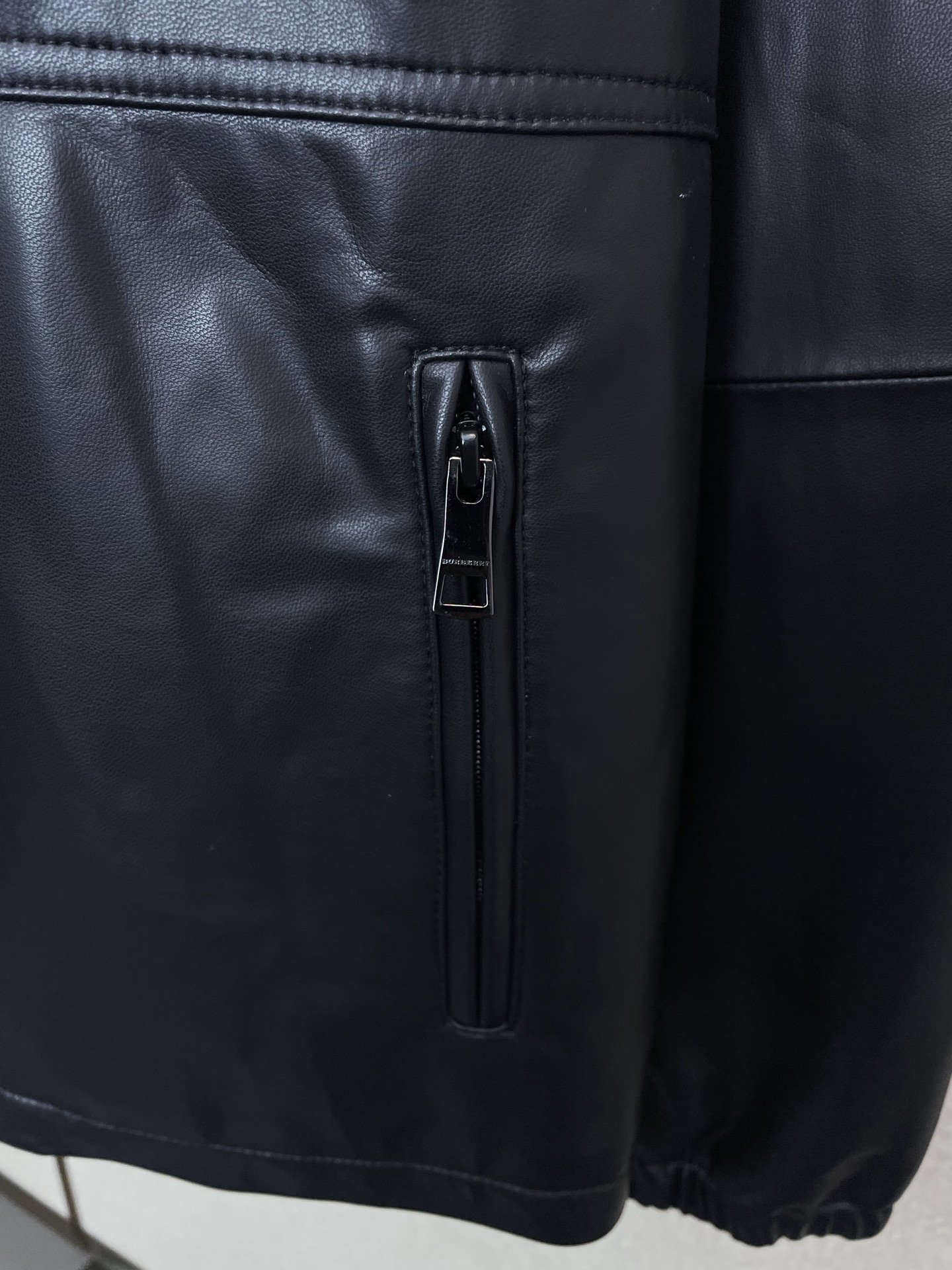 Cheap Burberry Trench Coats For Men in 221183, $450 USD- [IB221183] - Replica Burberry Trench Coats For Men