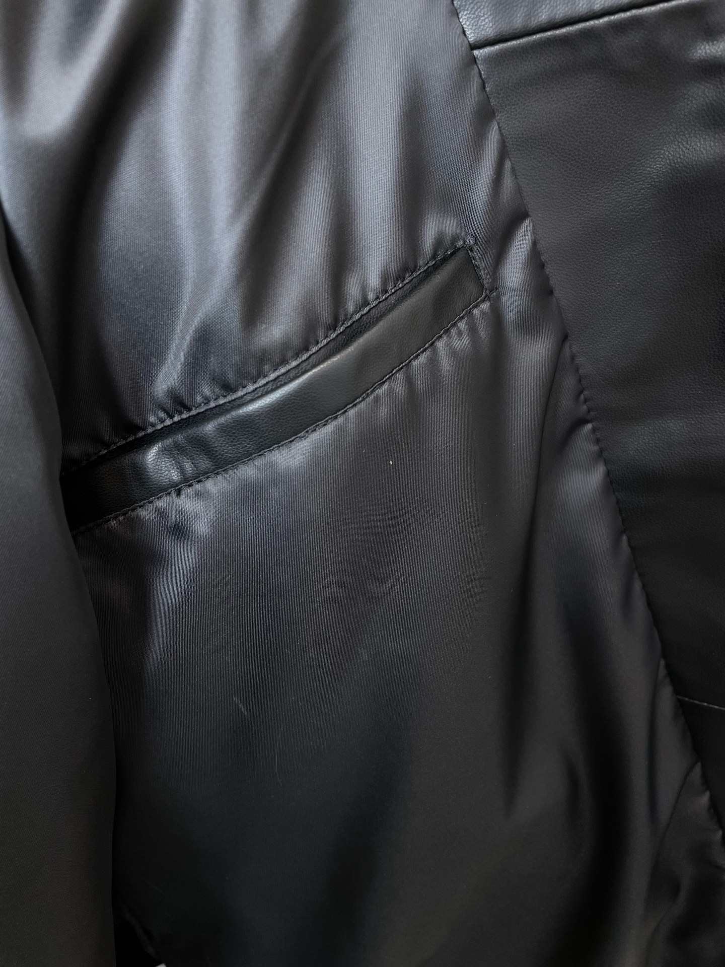 Cheap Burberry Trench Coats For Men in 221183, $450 USD- [IB221183] - Replica Burberry Trench Coats For Men