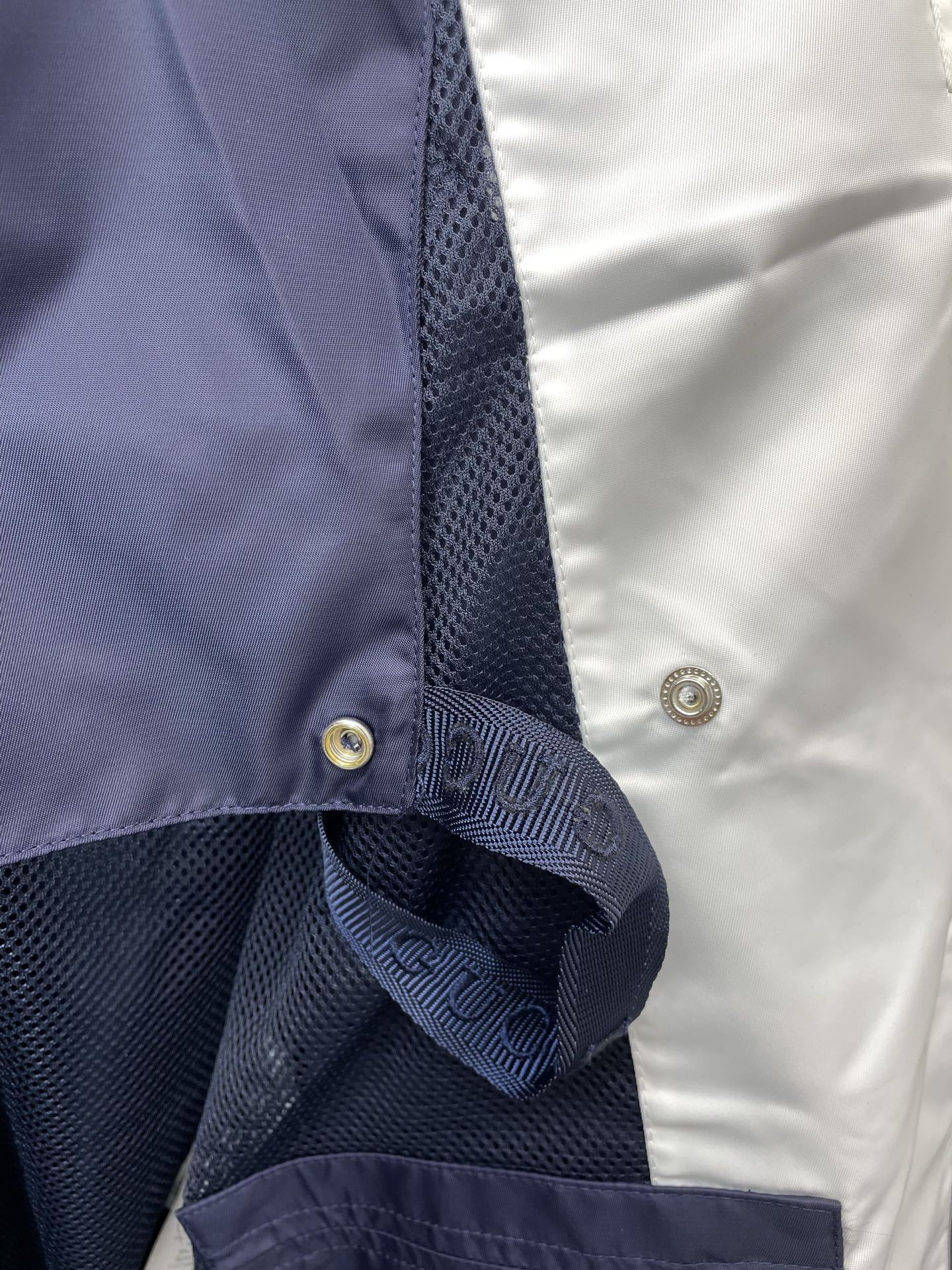 Cheap Gucci Thin Jackets For Men in 221220, $110 USD- [IB221220] - Replica Gucci Thin Jackets For Men