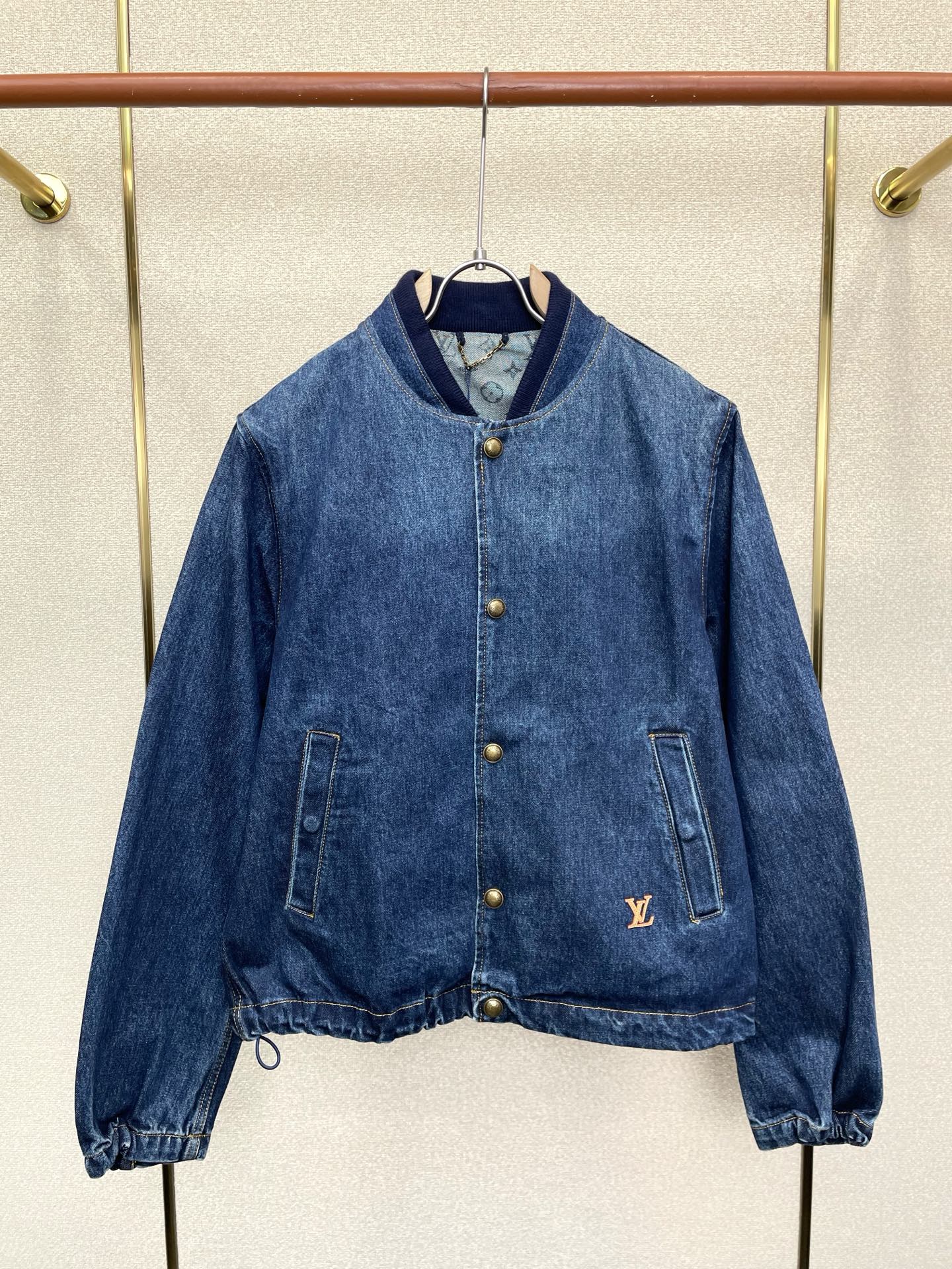 Cheap Louis Vuitton Thin Jackets For Men in 221237, $120 USD- [IB221237] - Replica Louis Vuitton Thin Jackets For Men