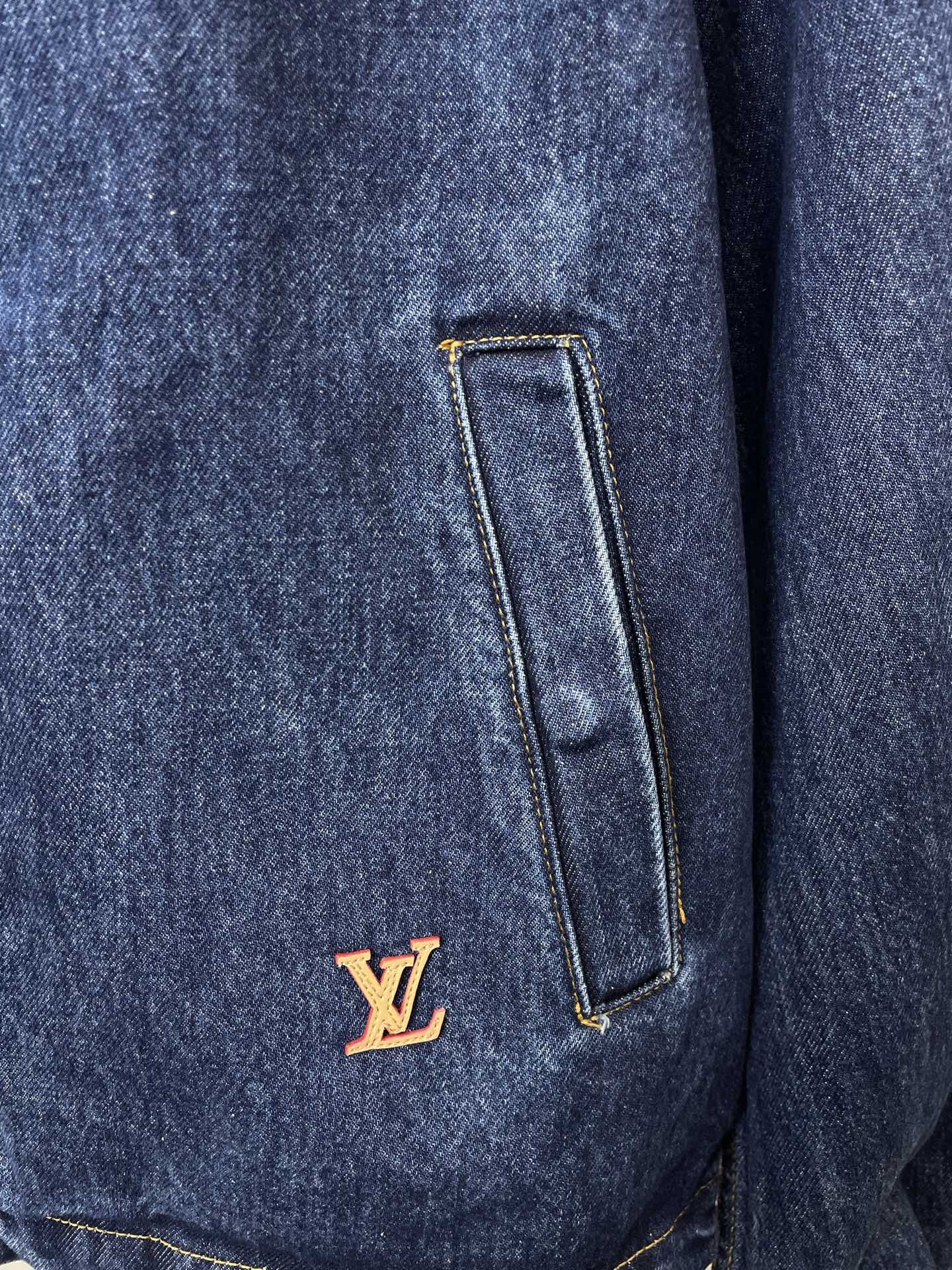 Cheap Louis Vuitton Thin Jackets For Men in 221237, $120 USD- [IB221237] - Replica Louis Vuitton Thin Jackets For Men
