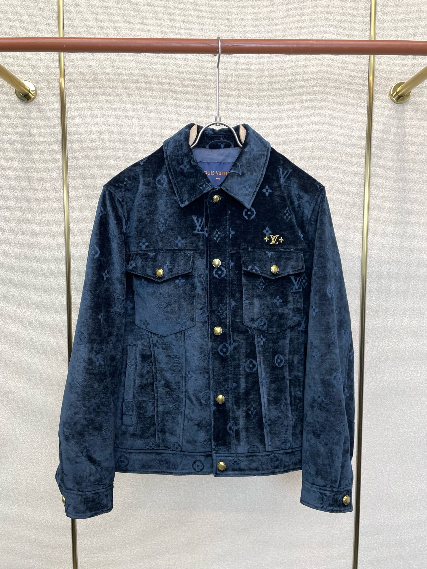 Cheap Louis Vuitton Thin Jackets For Men in 221240, $130 USD- [IB221240] - Replica Louis Vuitton Thin Jackets For Men