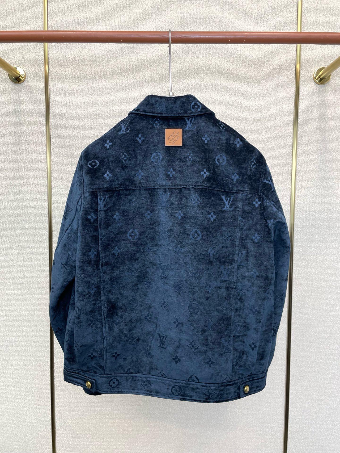 Cheap Louis Vuitton Thin Jackets For Men in 221240, $130 USD- [IB221240] - Replica Louis Vuitton Thin Jackets For Men