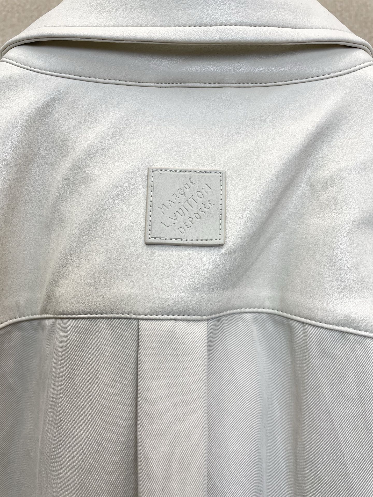 Cheap Louis Vuitton Thin Jackets For Men in 221241, $115 USD- [IB221241] - Replica Louis Vuitton Thin Jackets For Men