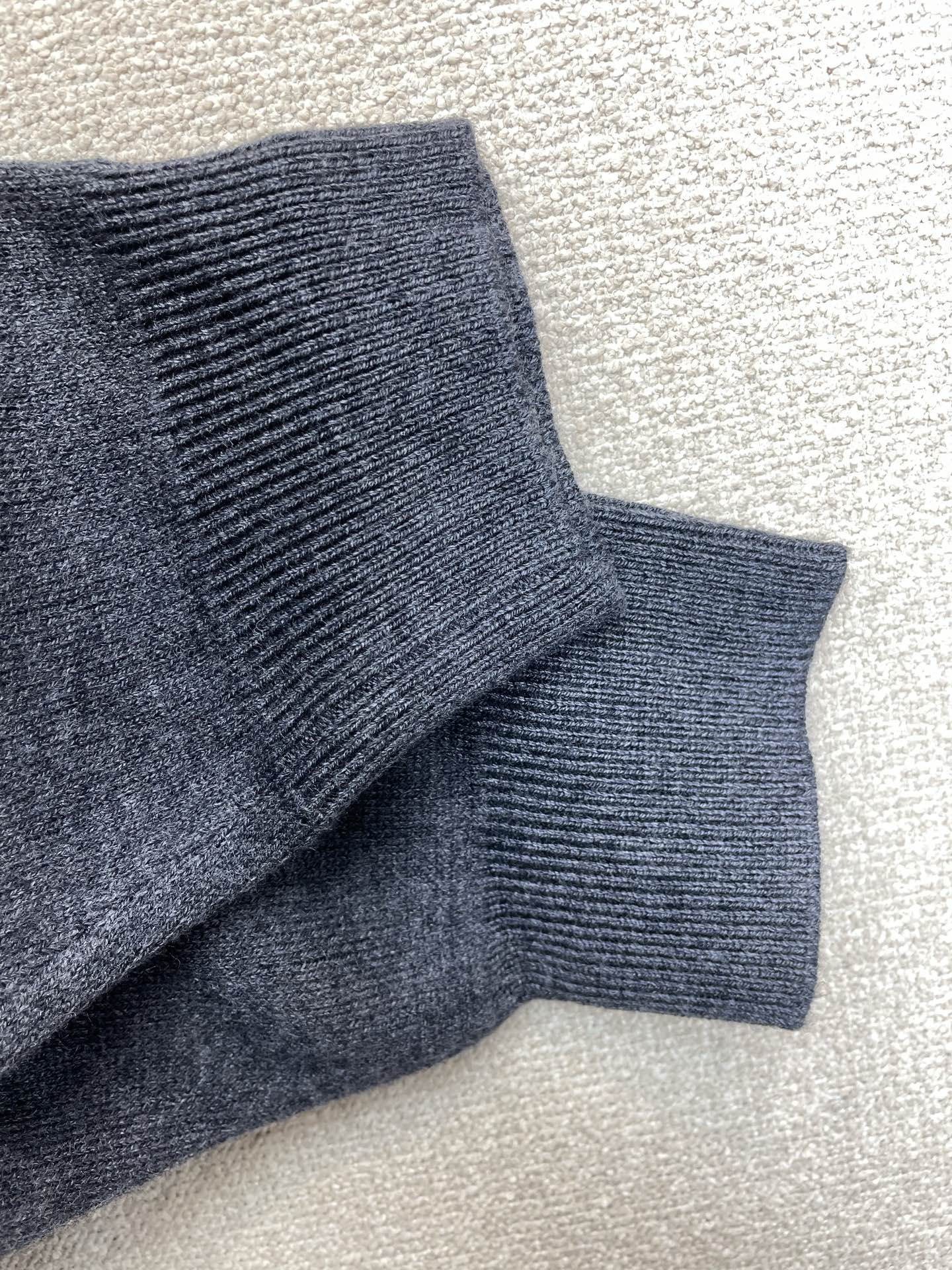 Cheap Louis Vuitton  Sweaters for Men in 221255, $65 USD- [IB221255] - Replica Louis Vuitton  Sweaters for Men