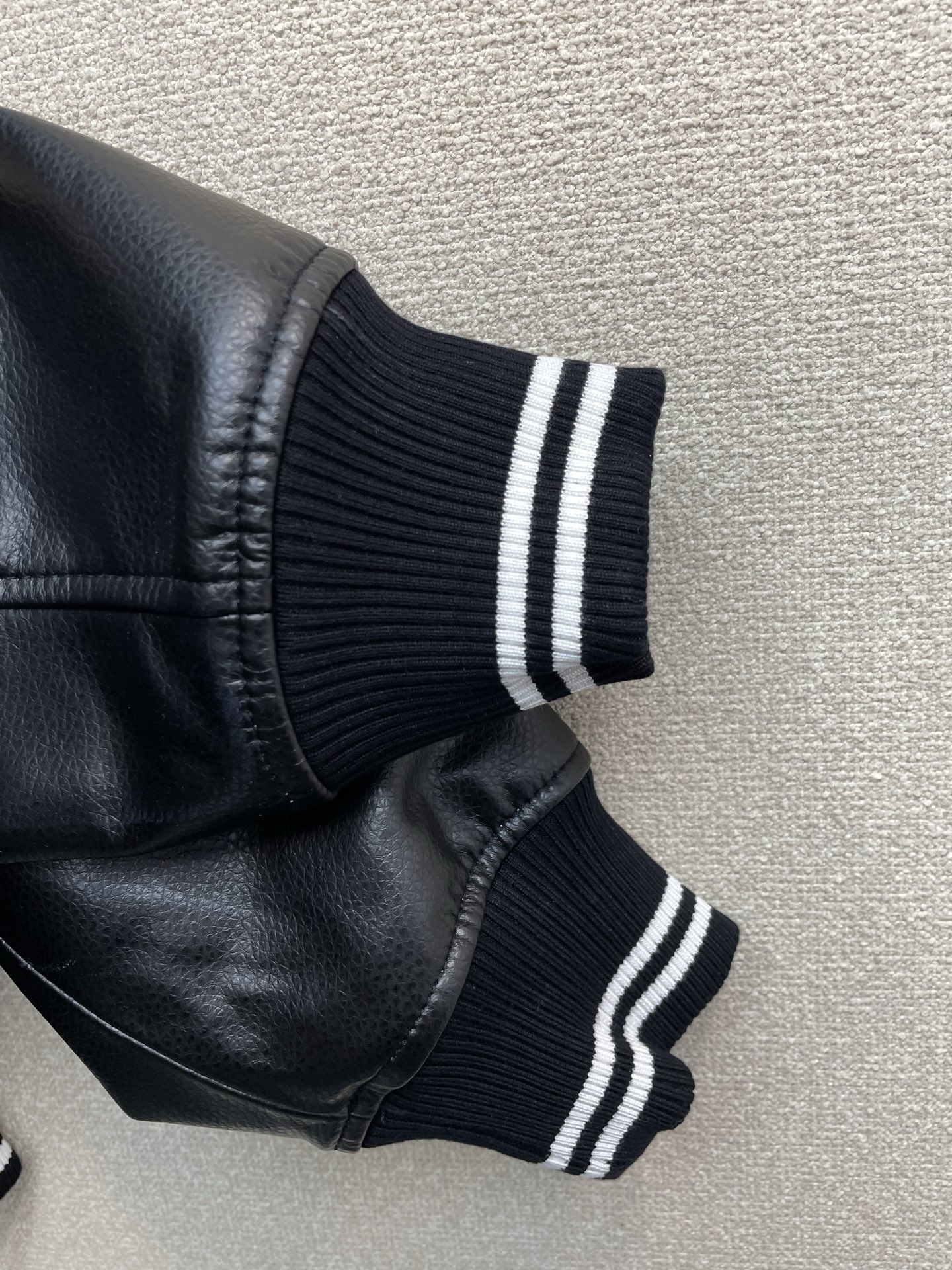 Cheap Thom Browne Jackets for Men in 221305, $450 USD- [IB221305] - Replica Thom Browne Jackets for Men