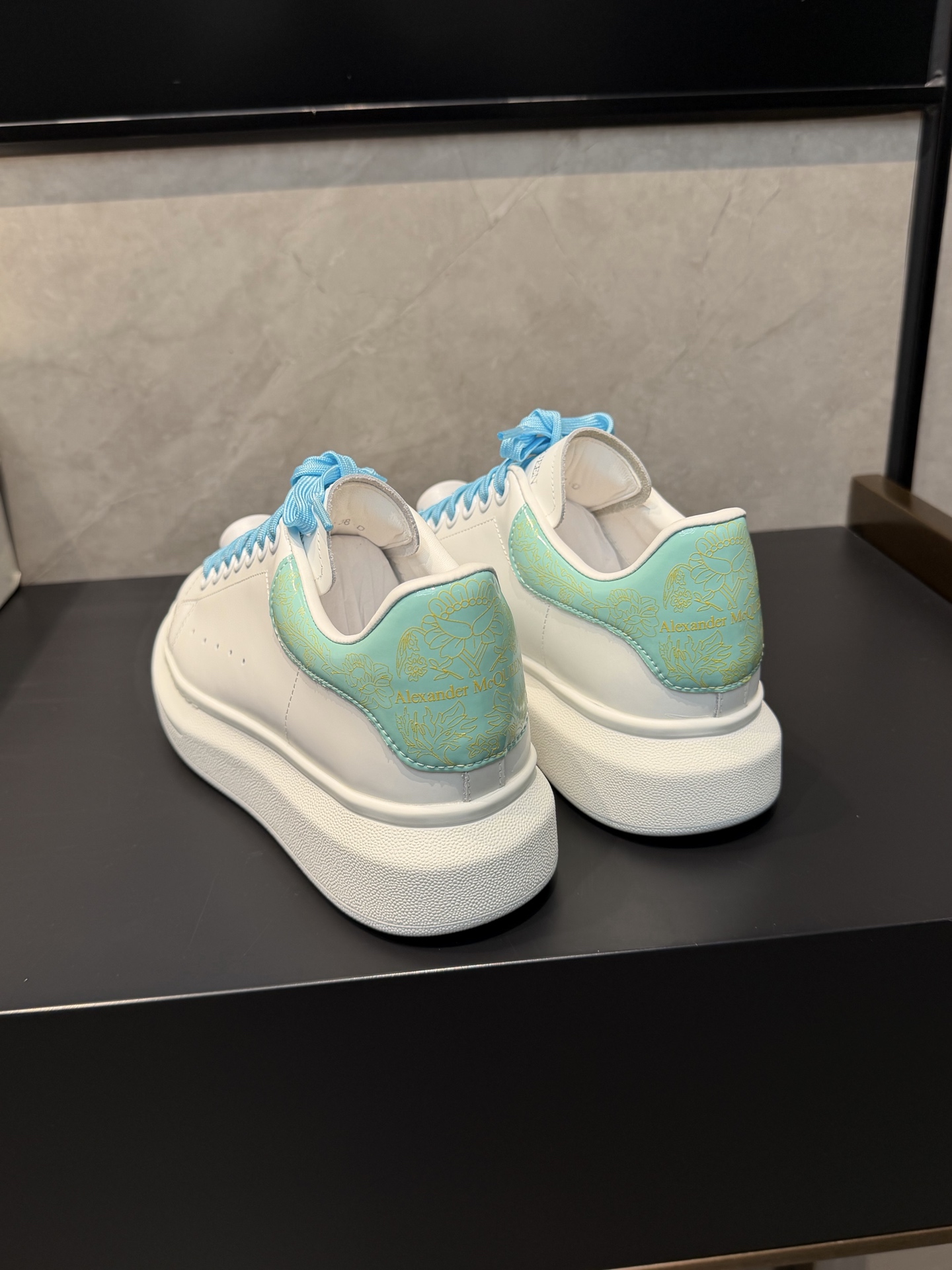Cheap Alexander Mcqueen Sneakers For Women in 221500, $90 USD- [IB221500] - Replica Alexander Mcqueen Sneakers For Women