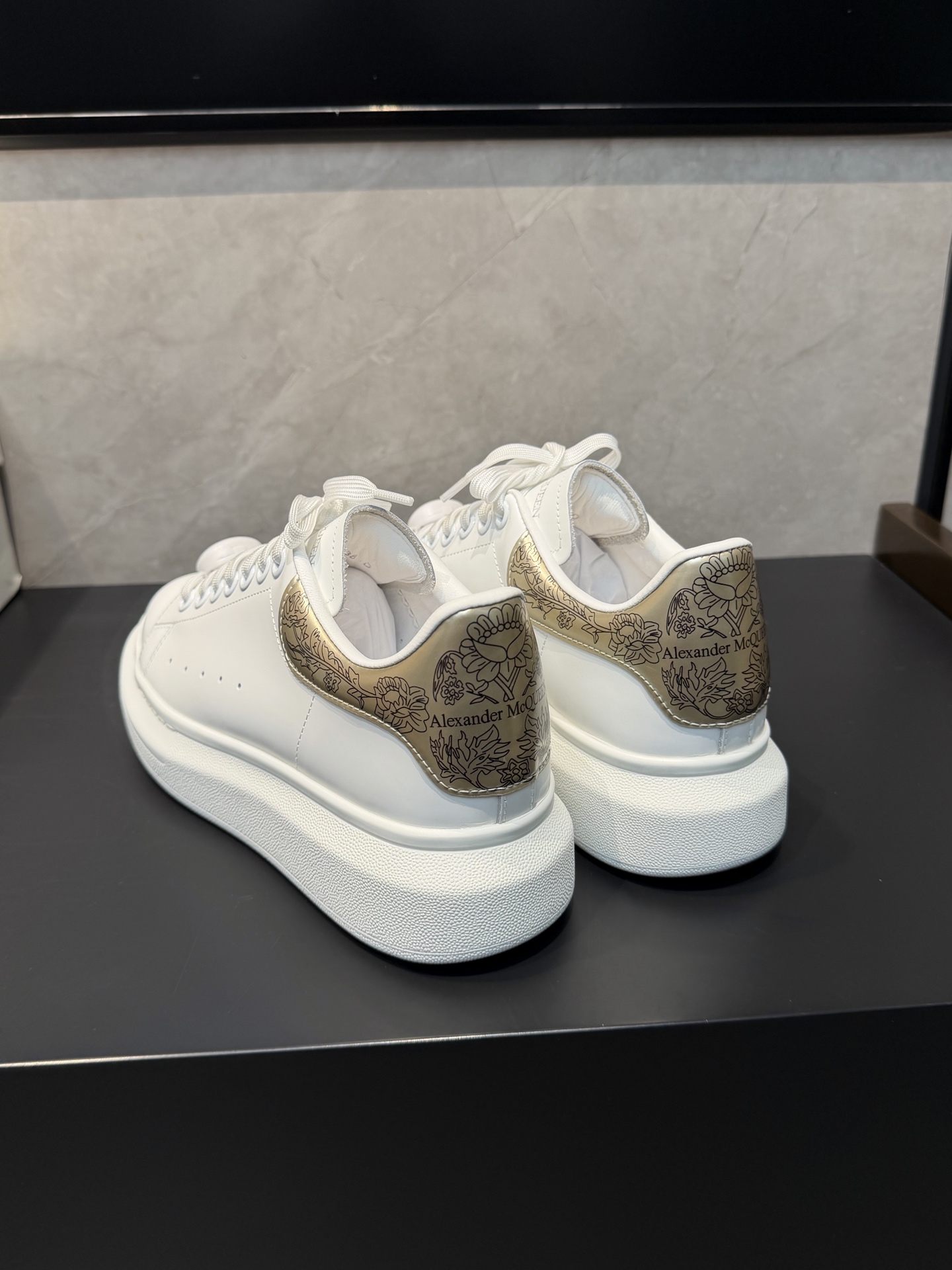 Cheap Alexander Mcqueen Sneakers For Women in 221501, $90 USD- [IB221501] - Replica Alexander Mcqueen Sneakers For Women