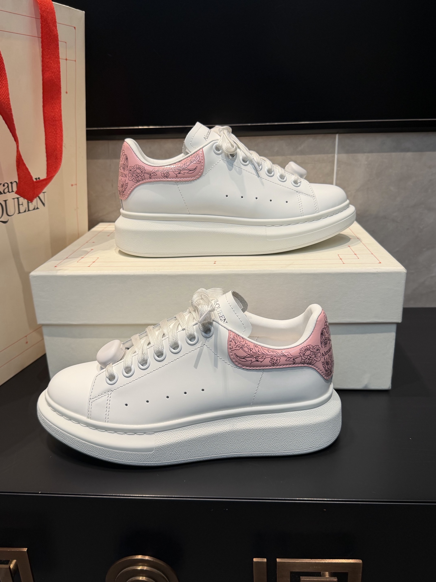 Cheap Alexander Mcqueen Sneakers For Women in 221502, $90 USD- [IB221502] - Replica Alexander Mcqueen Sneakers For Women