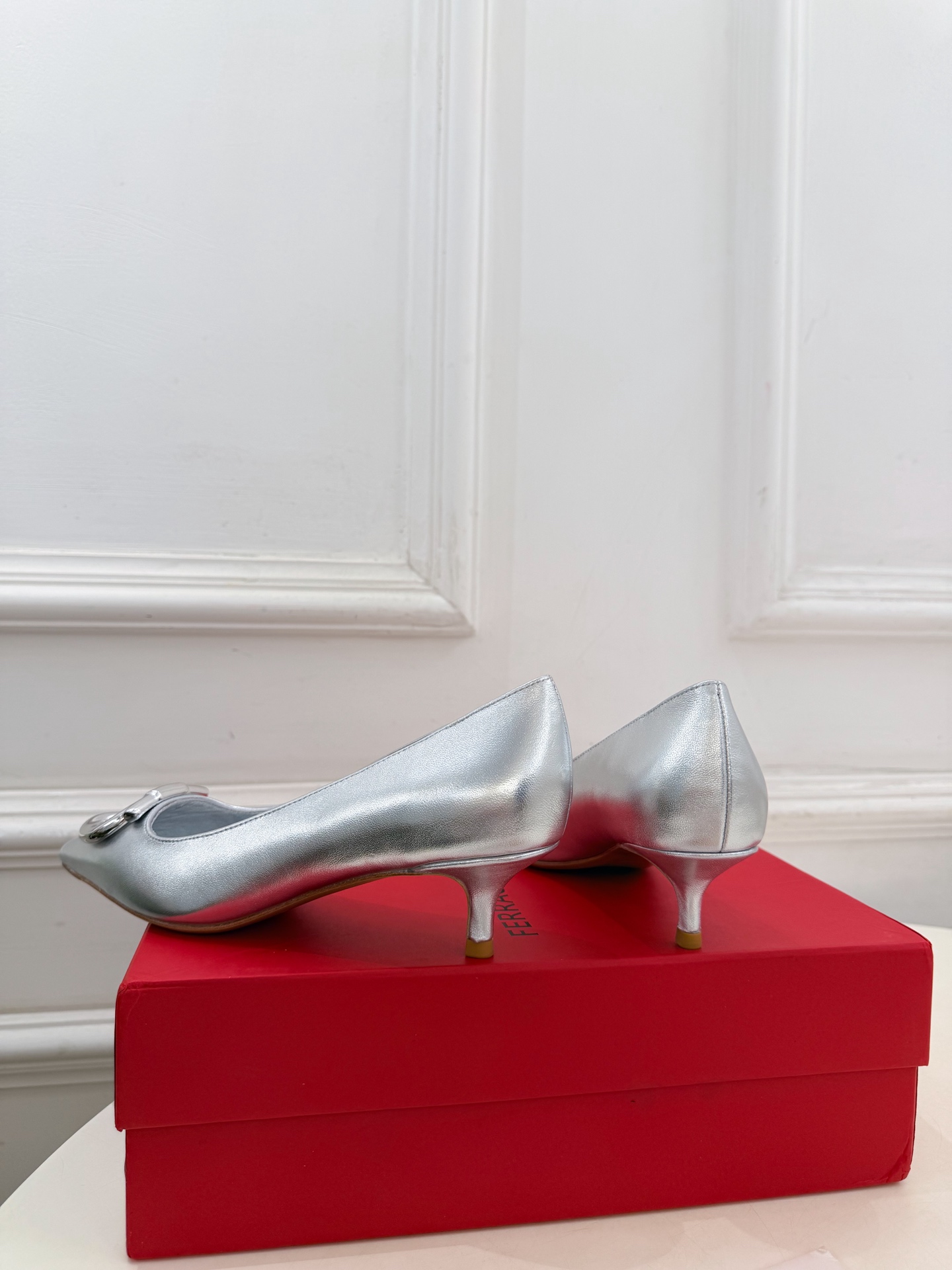 Cheap Ferragamo Loafers and Drivers For Women in 221546, $105 USD- [IB221546] - Replica Ferragamo Loafers and Drivers For Women