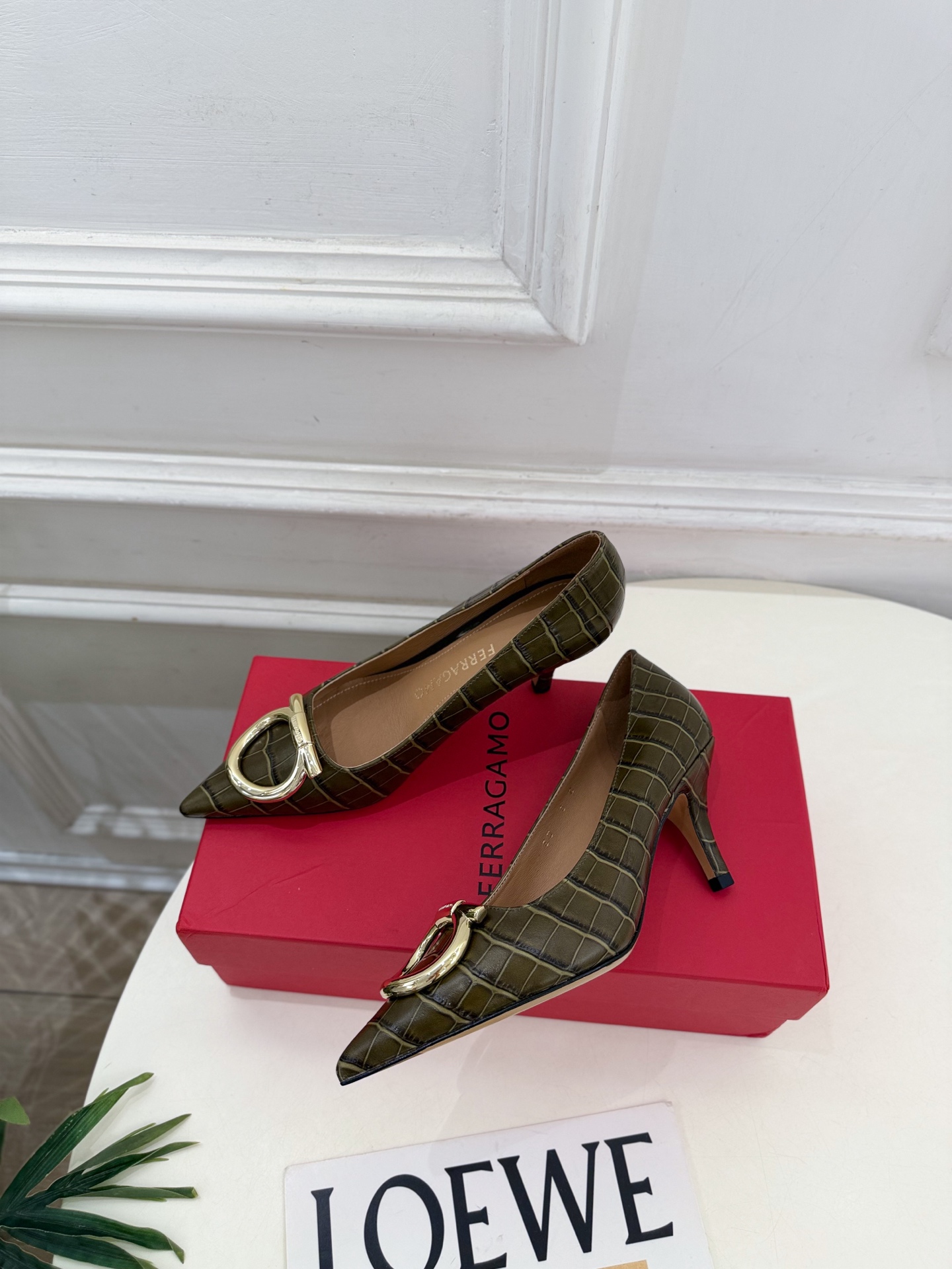 Cheap Ferragamo Loafers and Drivers For Women in 221549, $105 USD- [IB221549] - Replica Ferragamo Loafers and Drivers For Women