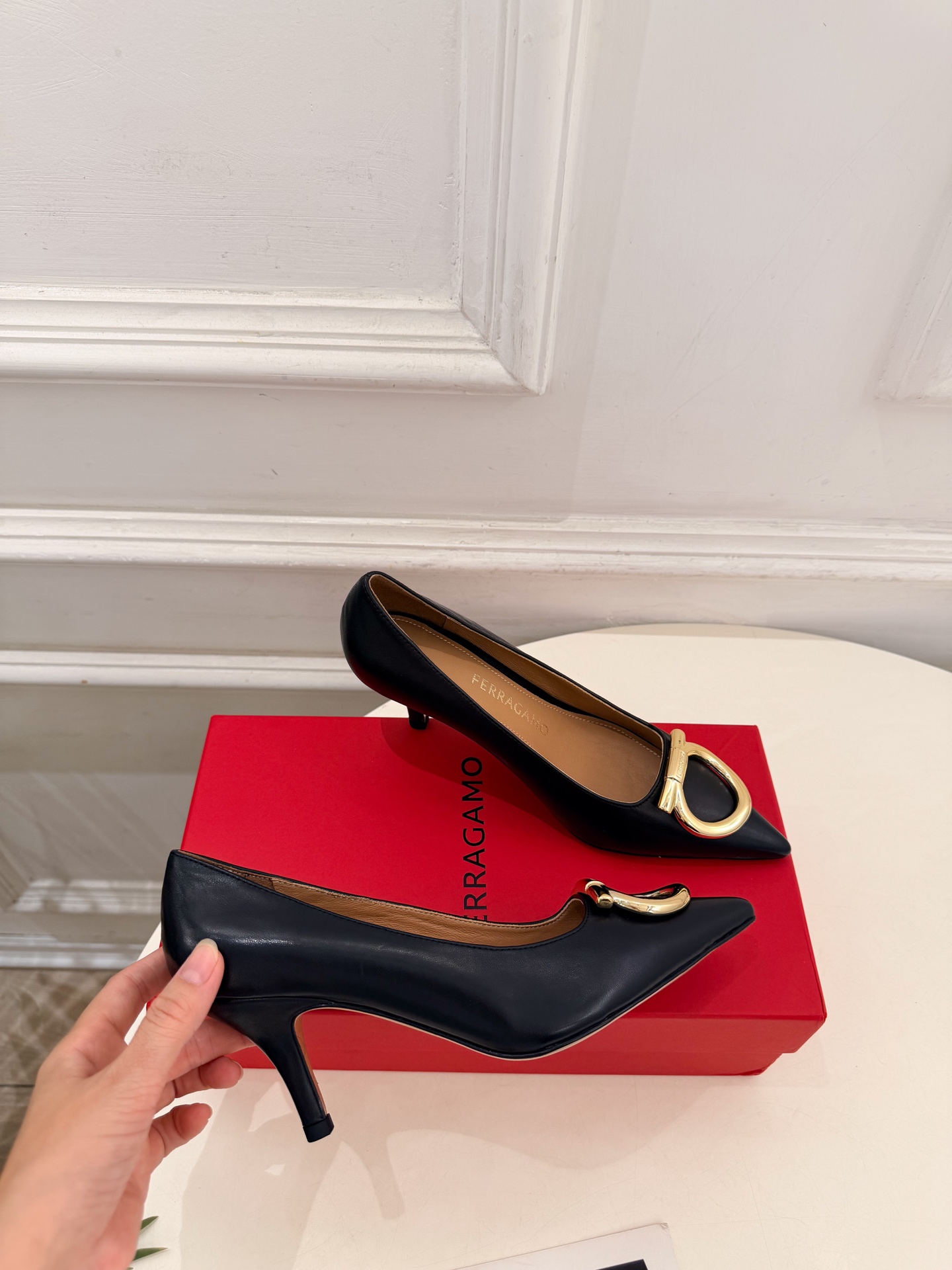 Cheap Ferragamo Loafers and Drivers For Women in 221552, $105 USD- [IB221552] - Replica Ferragamo Loafers and Drivers For Women