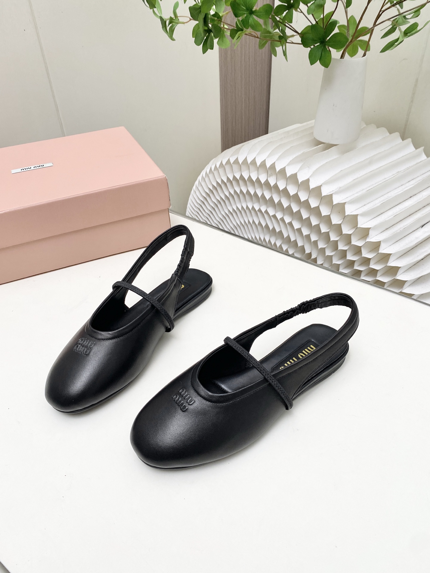 Cheap MiuMiu Sandals And Slippers For Women in 221598, $60 USD- [IB221598] - Replica MiuMiu Sandals And Slippers For Women