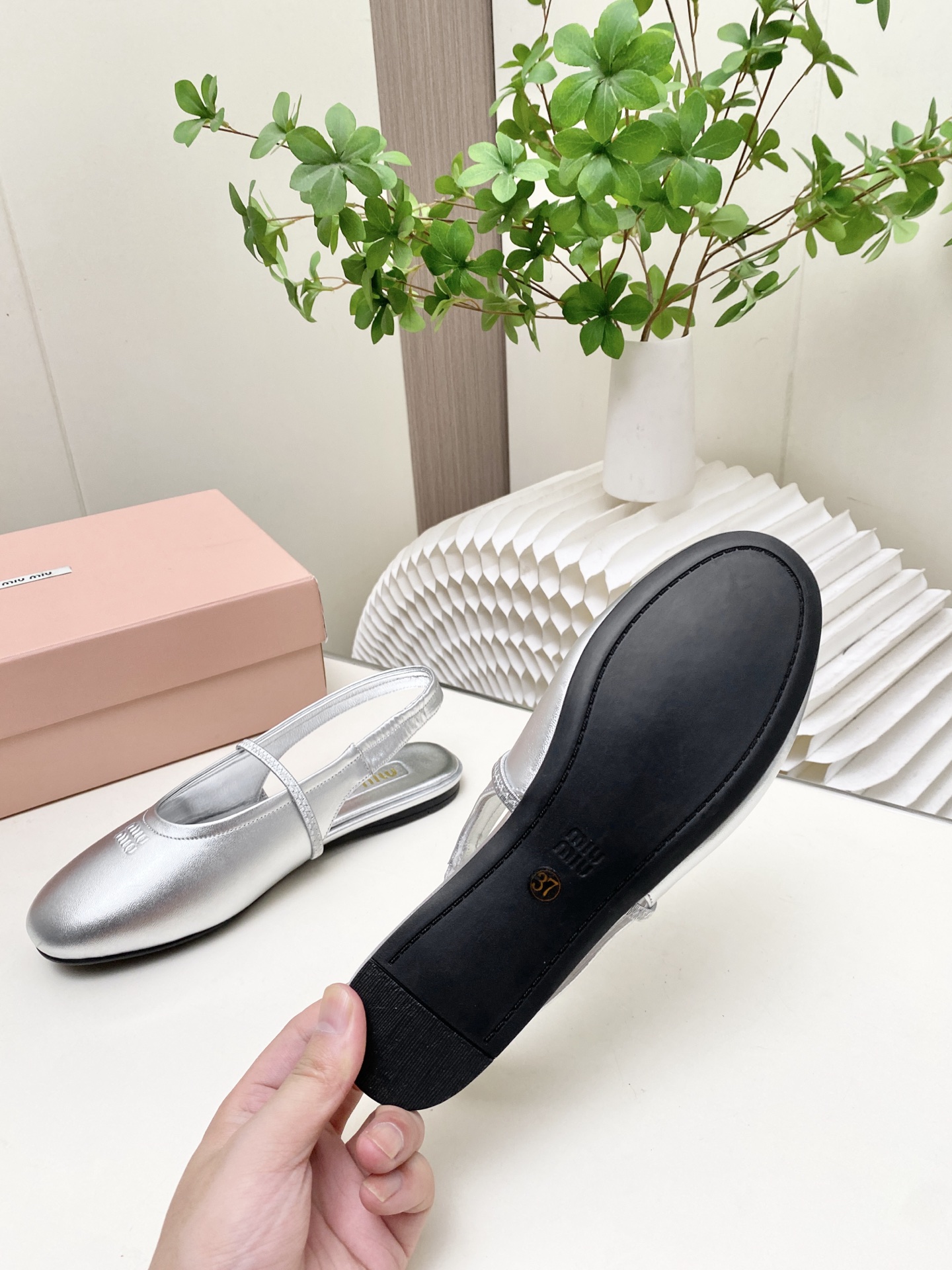 Cheap MiuMiu Sandals And Slippers For Women in 221599, $60 USD- [IB221599] - Replica MiuMiu Sandals And Slippers For Women