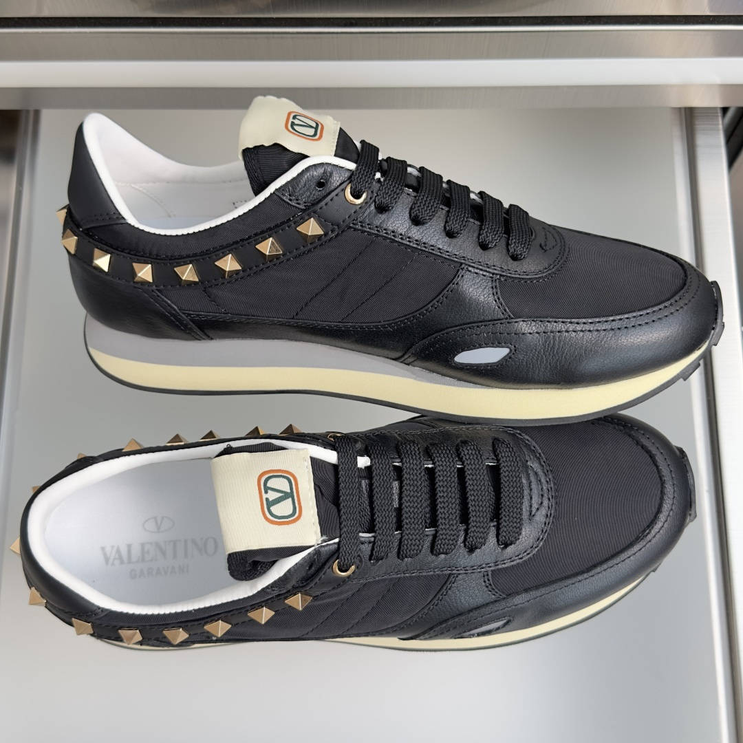 Cheap Valentino Sneakers For Women in 221608, $90 USD- [IB221608] - Replica Valentino Sneakers For Women