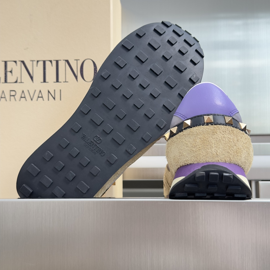 Cheap Valentino Sneakers For Women in 221611, $90 USD- [IB221611] - Replica Valentino Sneakers For Women