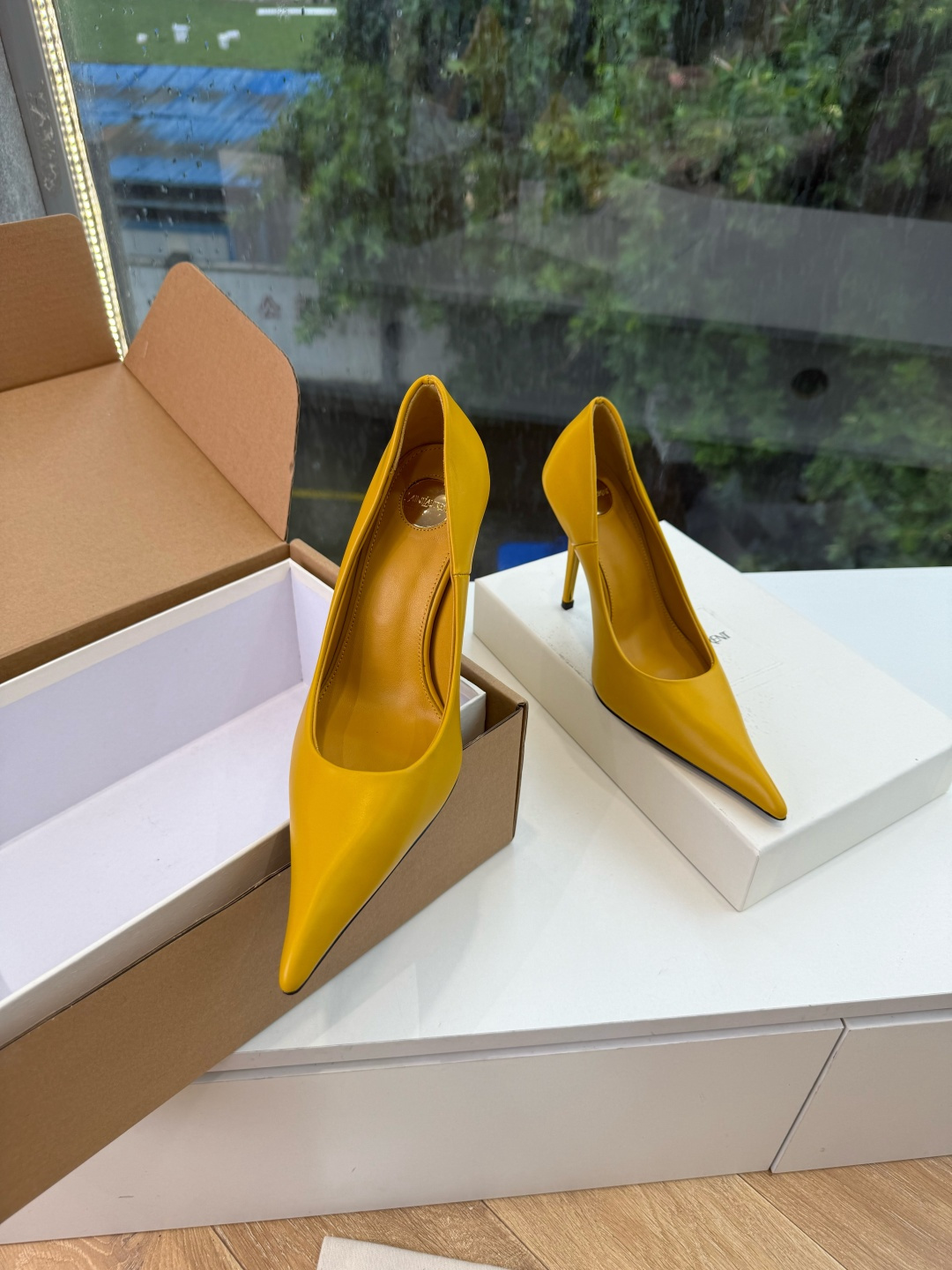 Cheap YSL Sandals For Women in 221627, $80 USD- [IB221627] - Replica YSL Sandals For Women