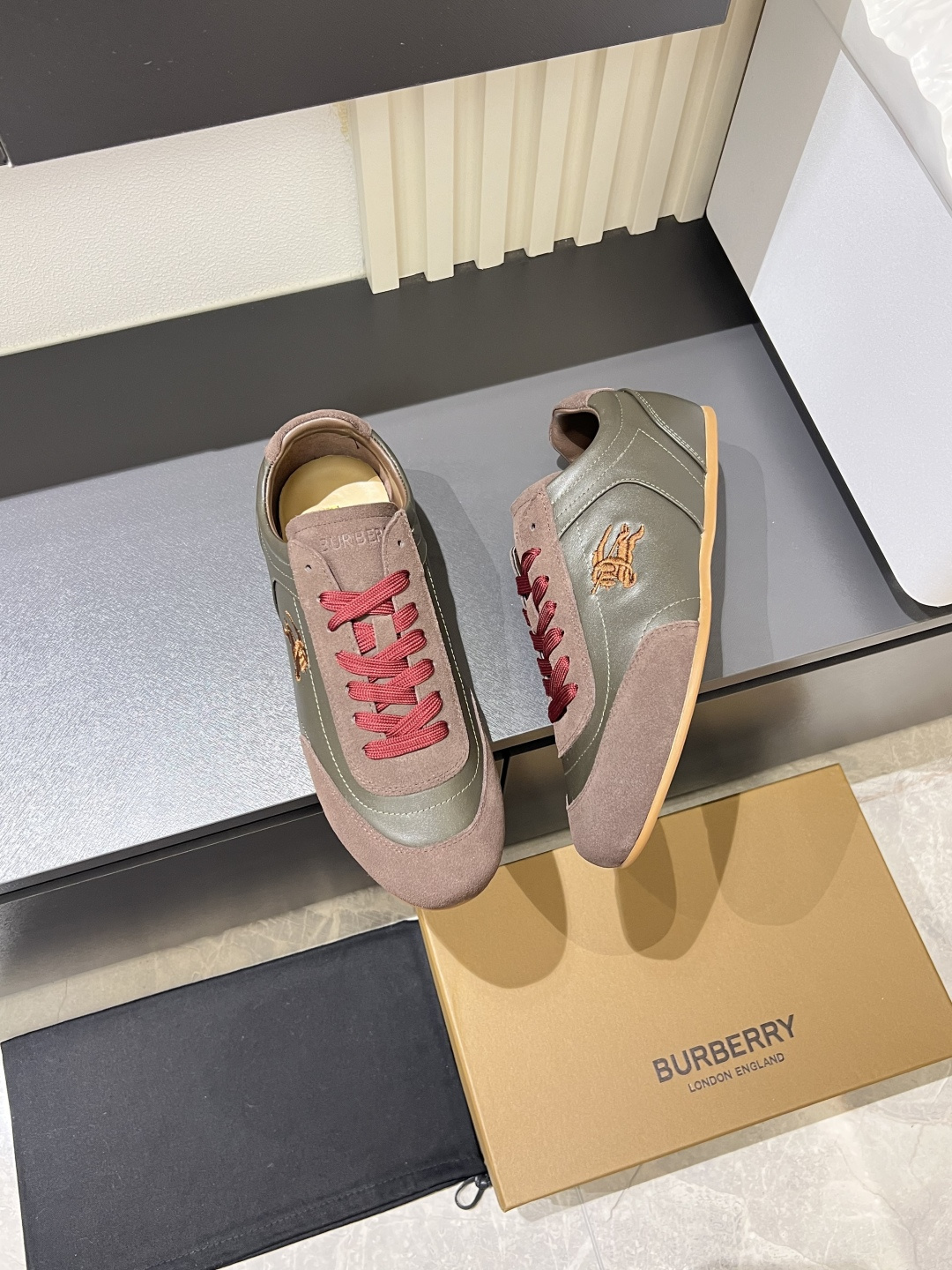 Cheap Burberry Sneakers For Men in 221711, $75 USD- [IB221711] - Replica Burberry Sneakers For Men
