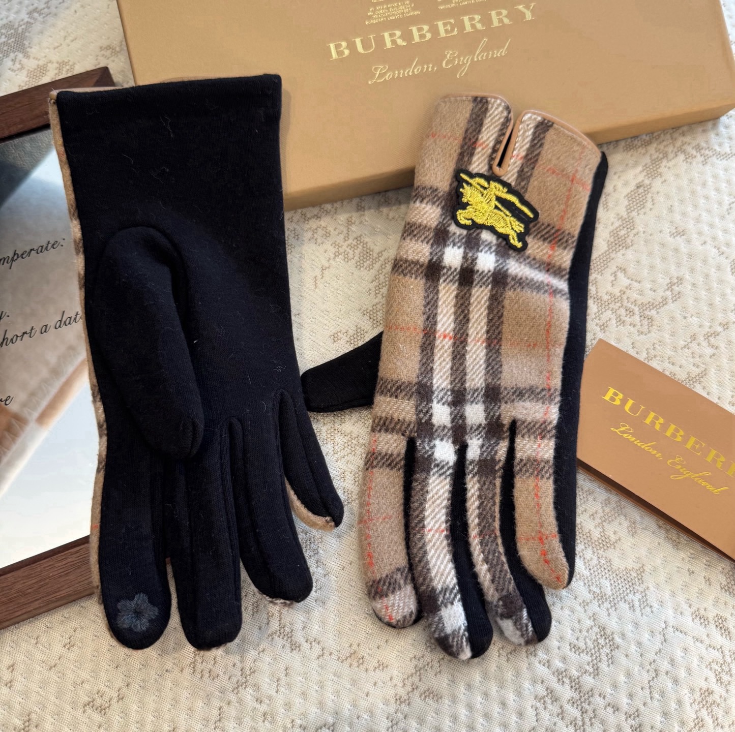 Cheap Gloves in 222252, $45 USD- [IB222252] - Replica Gloves