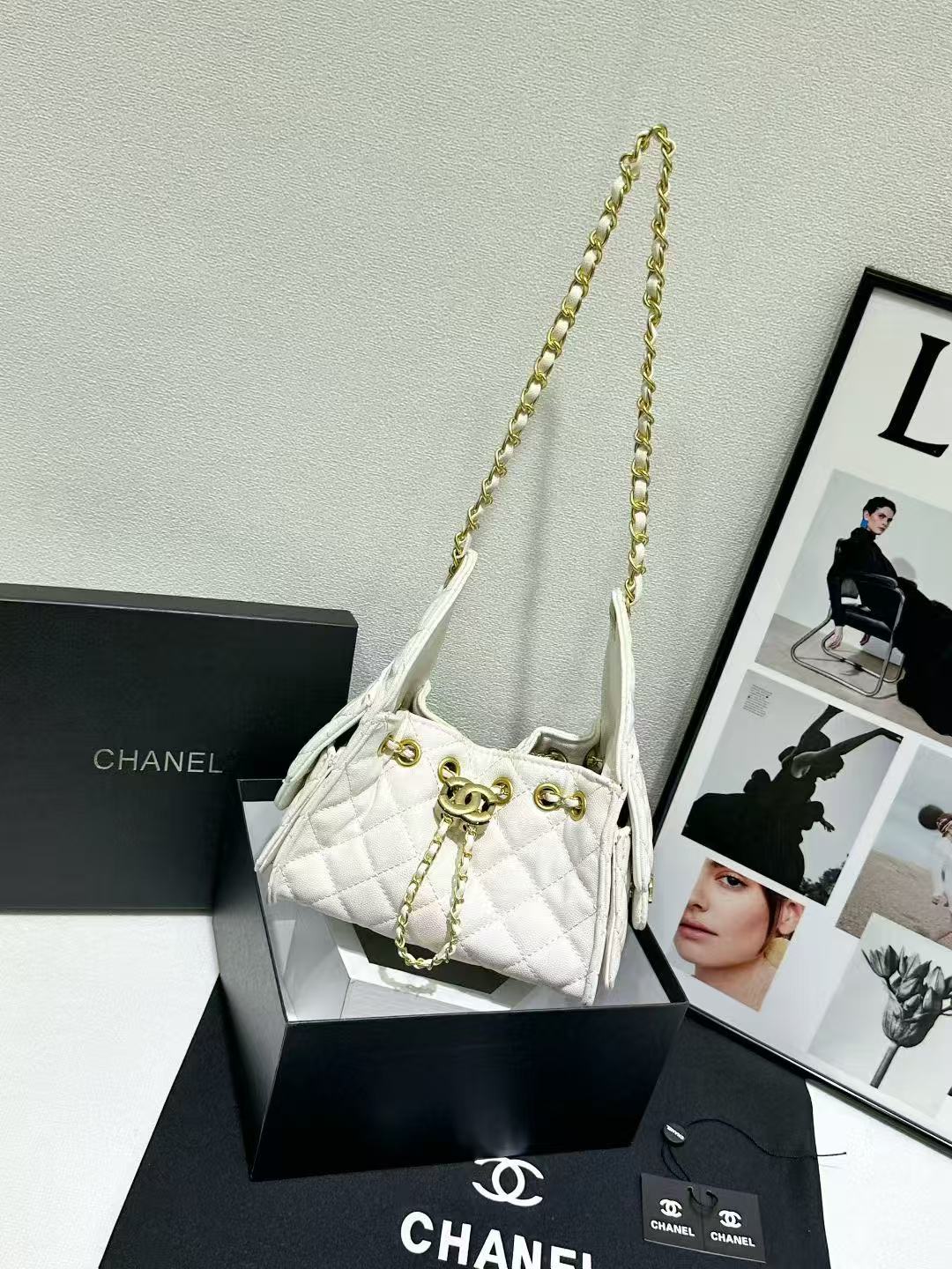 Cheap Chanel AAA quality Handbags in 222369, $130 USD- [IB222369] - Replica Chanel AAA quality Handbags