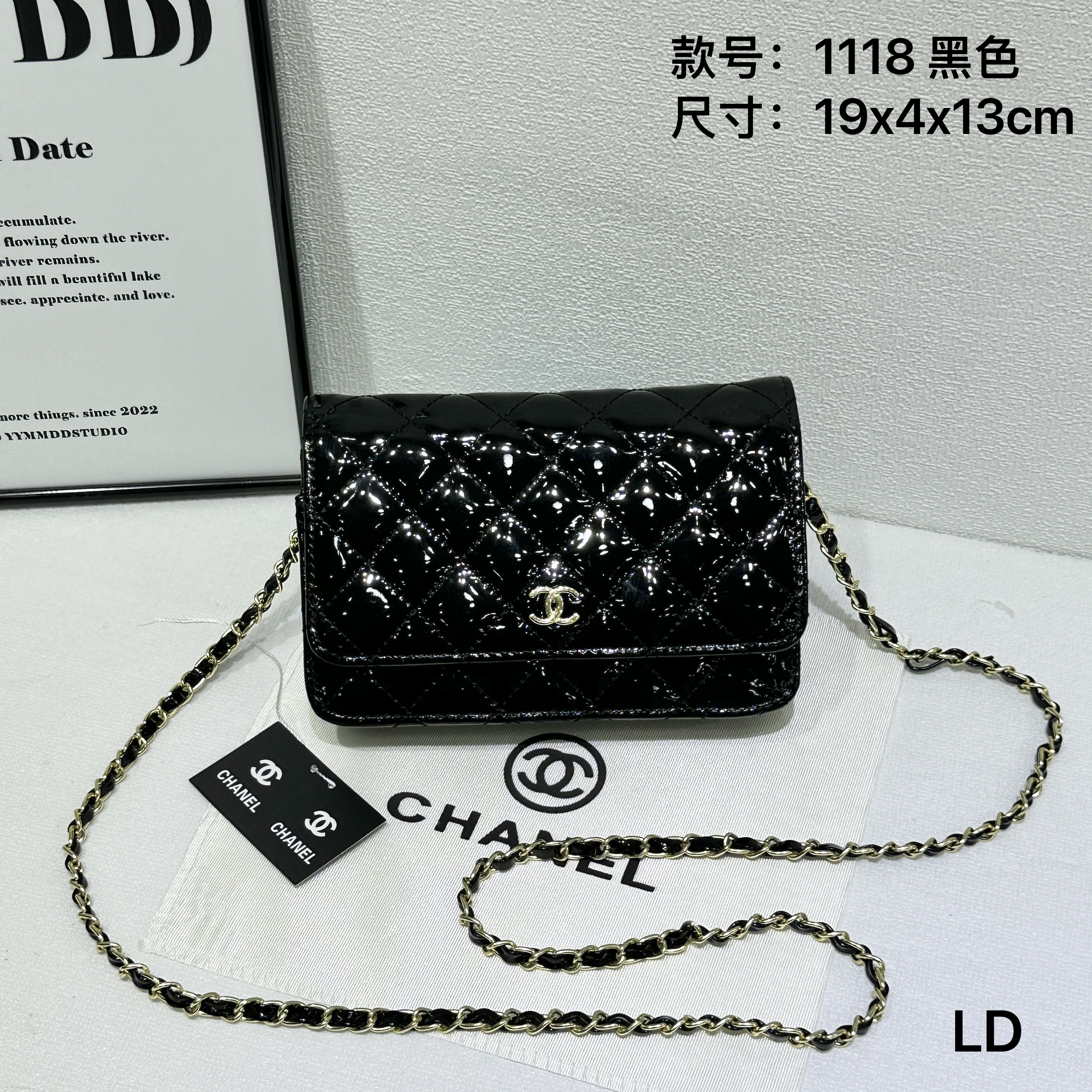 Cheap Chanel AAA quality Handbags in 222421, $130 USD- [IB222421] - Replica Chanel AAA quality Handbags