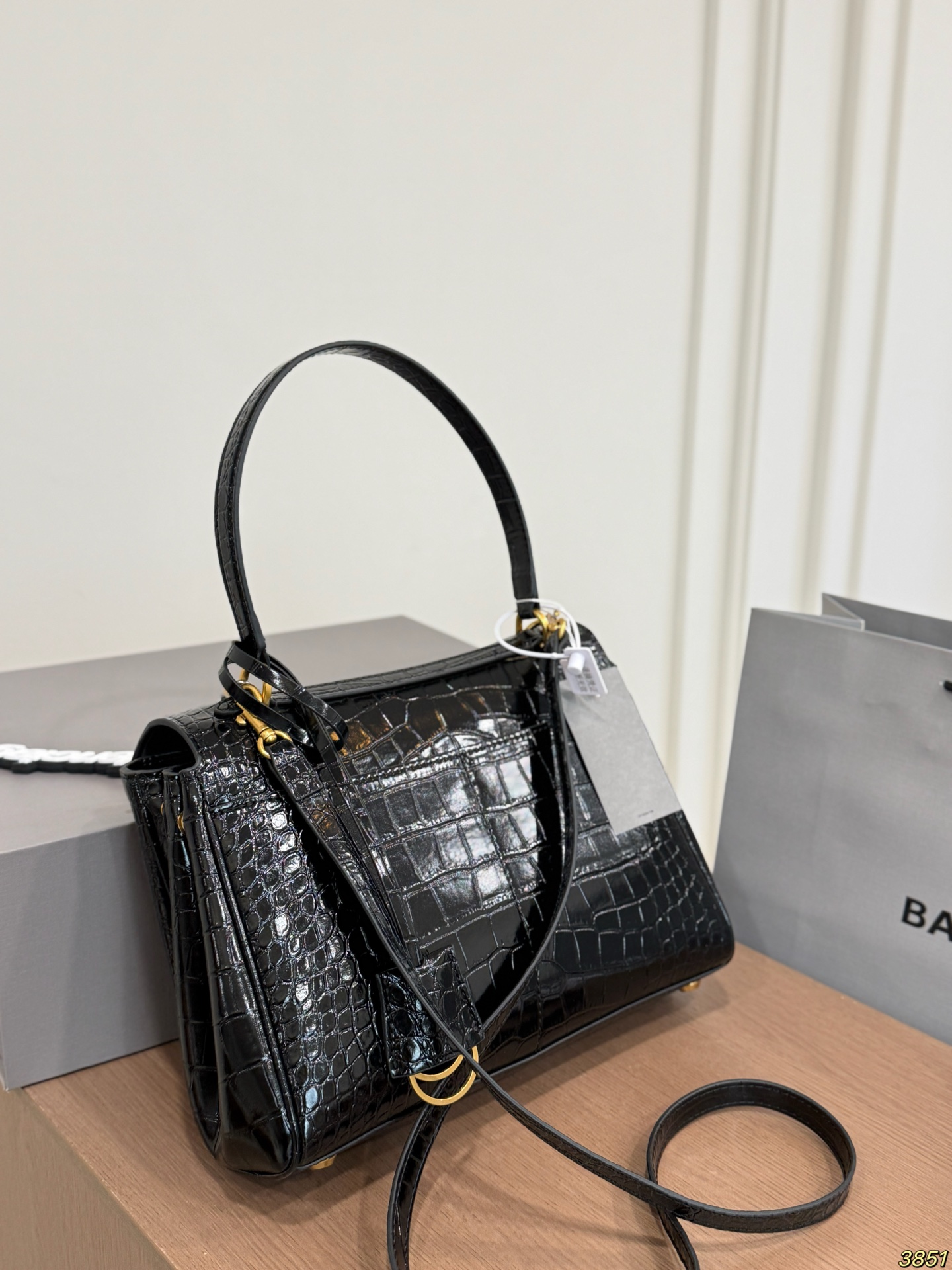 Cheap Balenciaga high quality Handbags in 222488, $105 USD- [IB222488] - Replica Balenciaga high quality Handbags