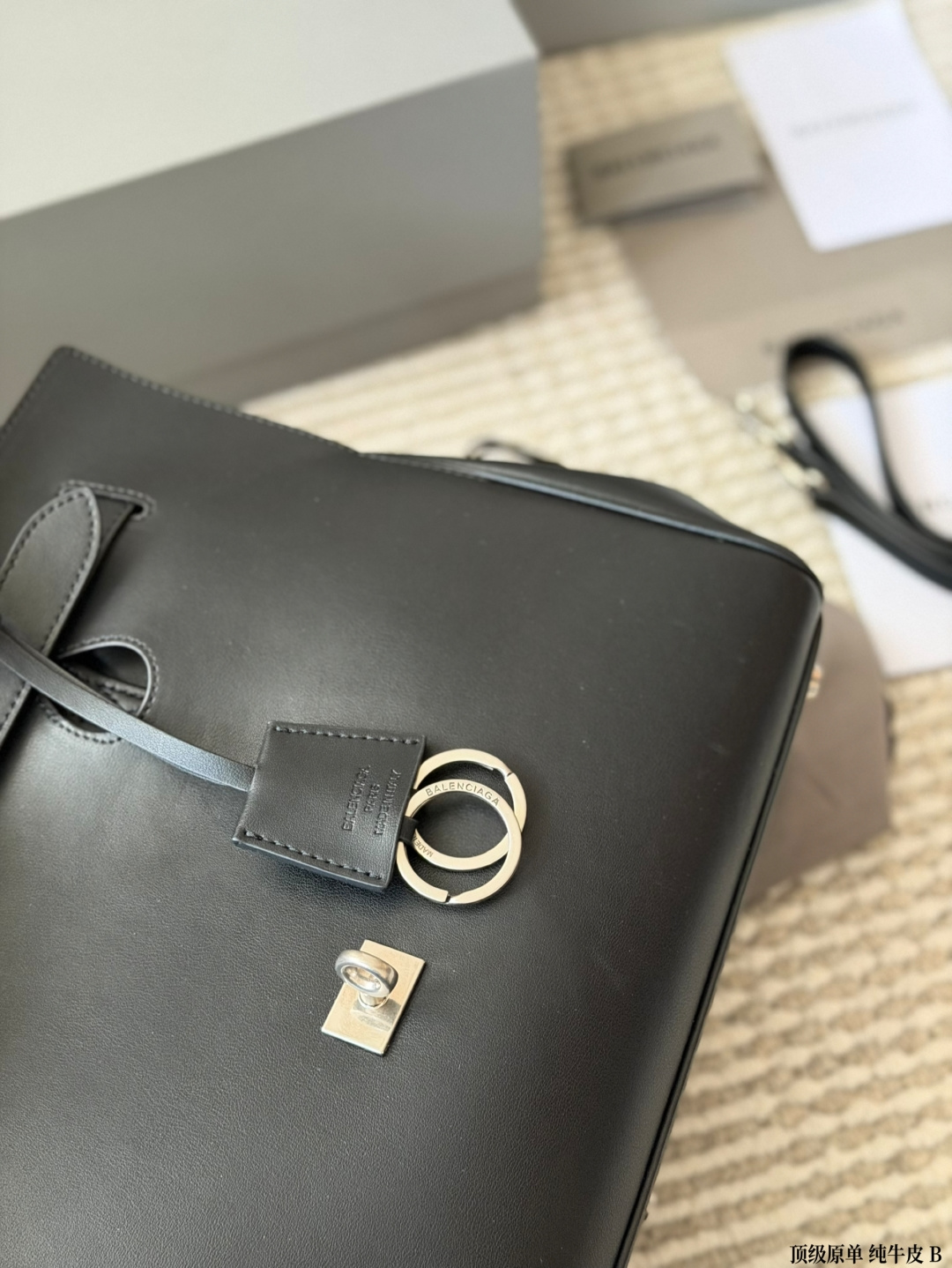 Cheap Balenciaga high quality Handbags in 222489, $105 USD- [IB222489] - Replica Balenciaga high quality Handbags