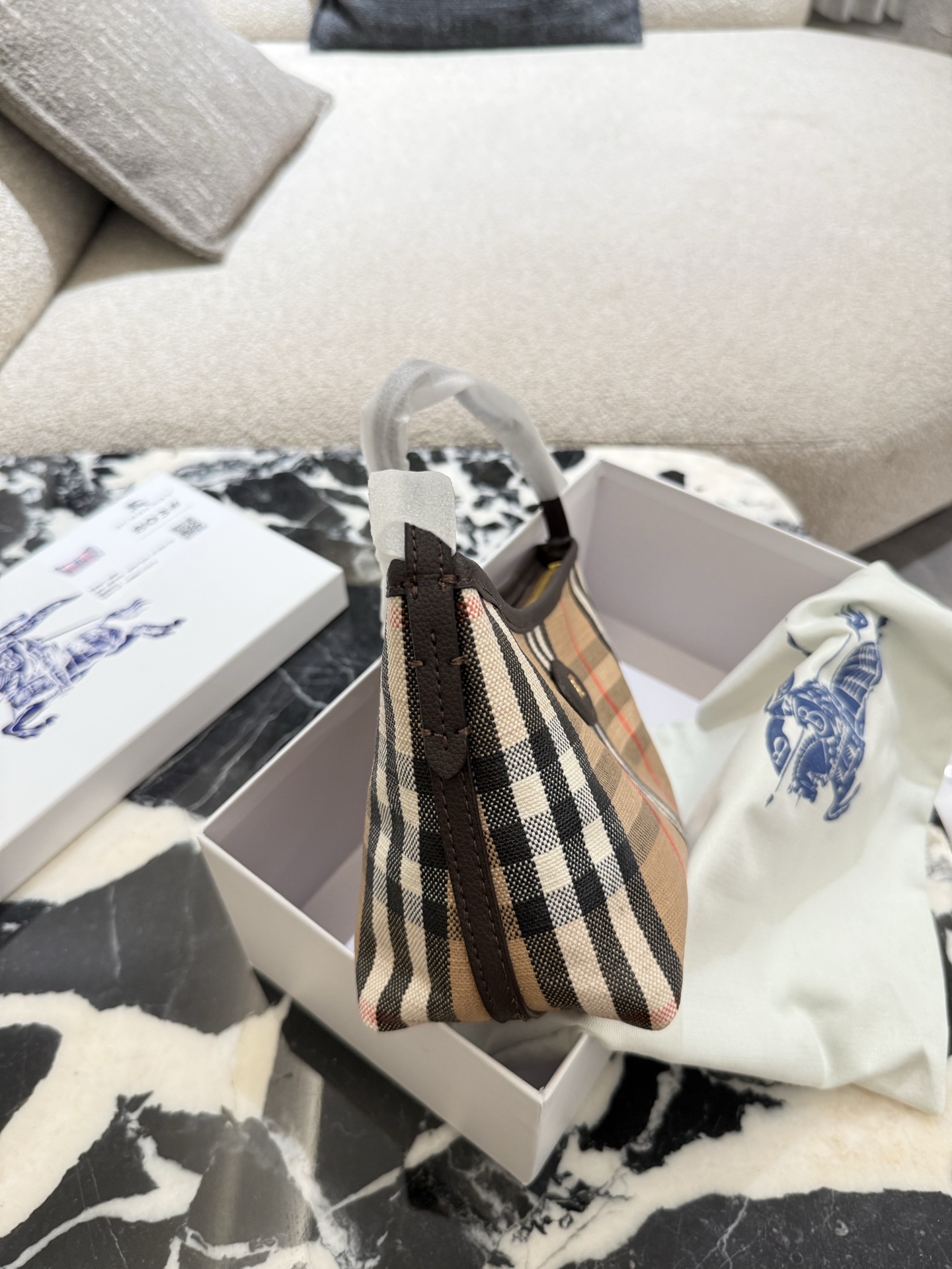 Cheap Burberry Handbags in 222511, $55 USD- [IB222511] - Replica Burberry Handbags