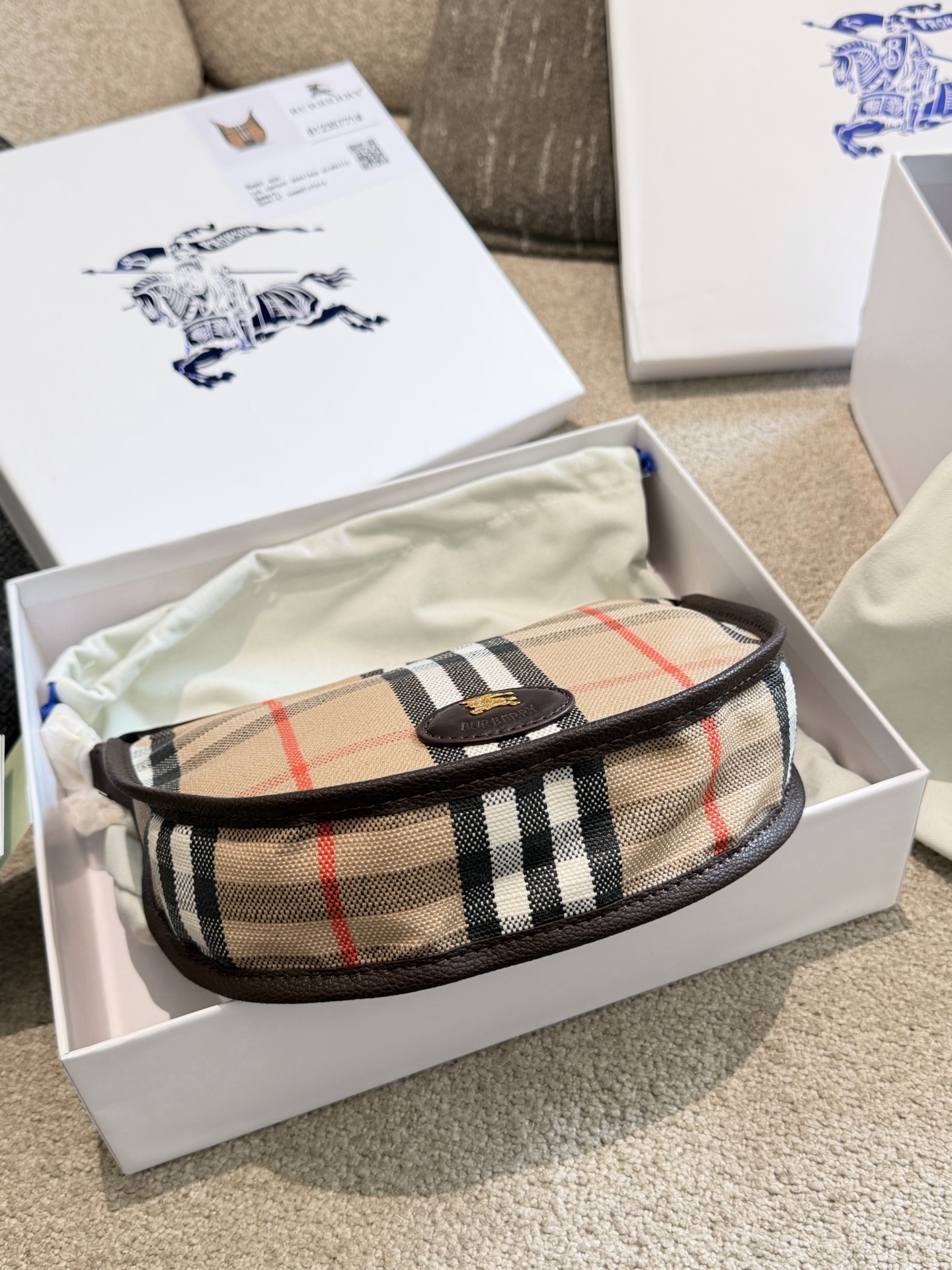 Cheap Burberry Handbags in 222513, $50 USD- [IB222513] - Replica Burberry Handbags
