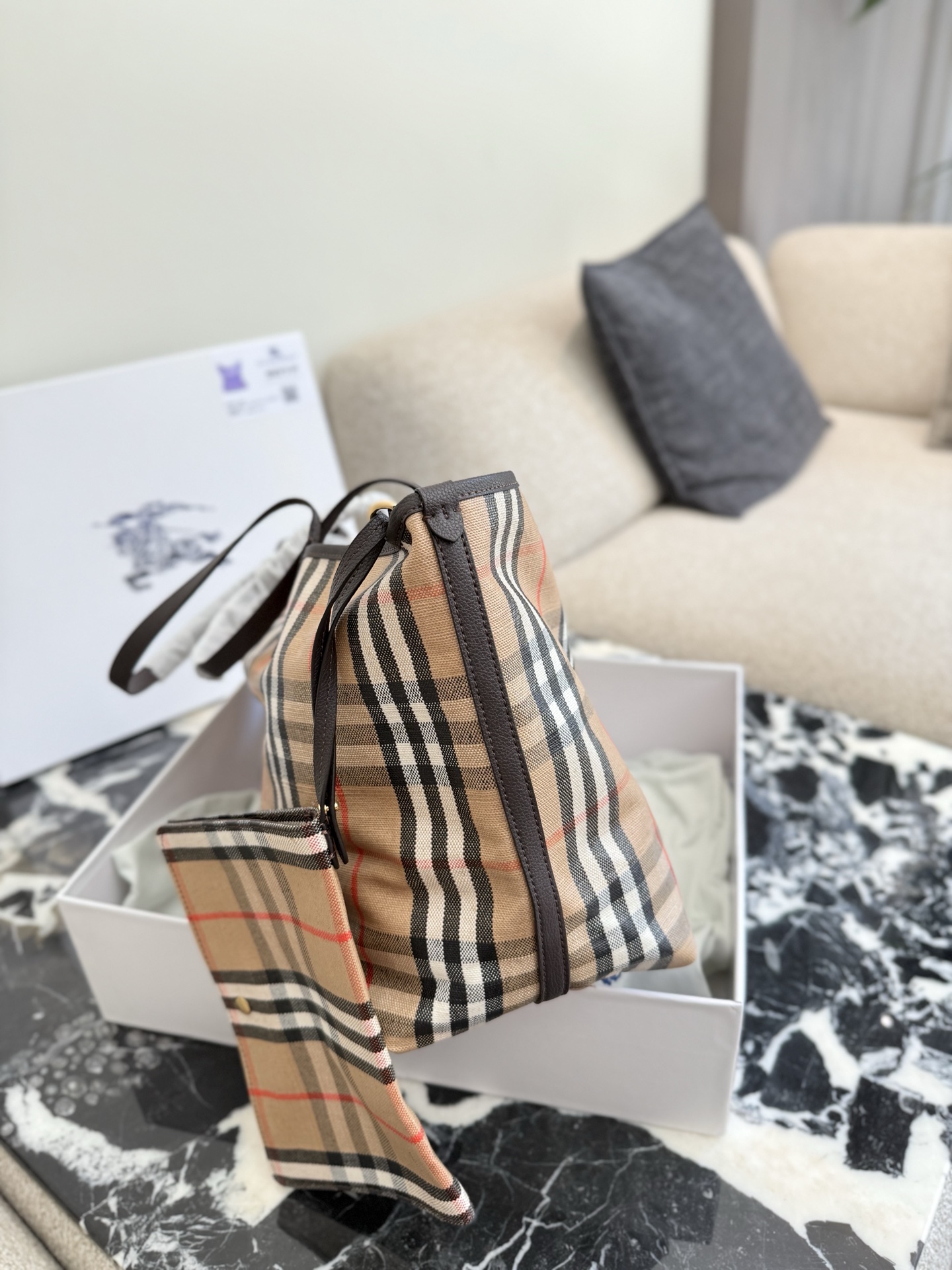 Cheap Burberry Handbags in 222514, $65 USD- [IB222514] - Replica Burberry Handbags