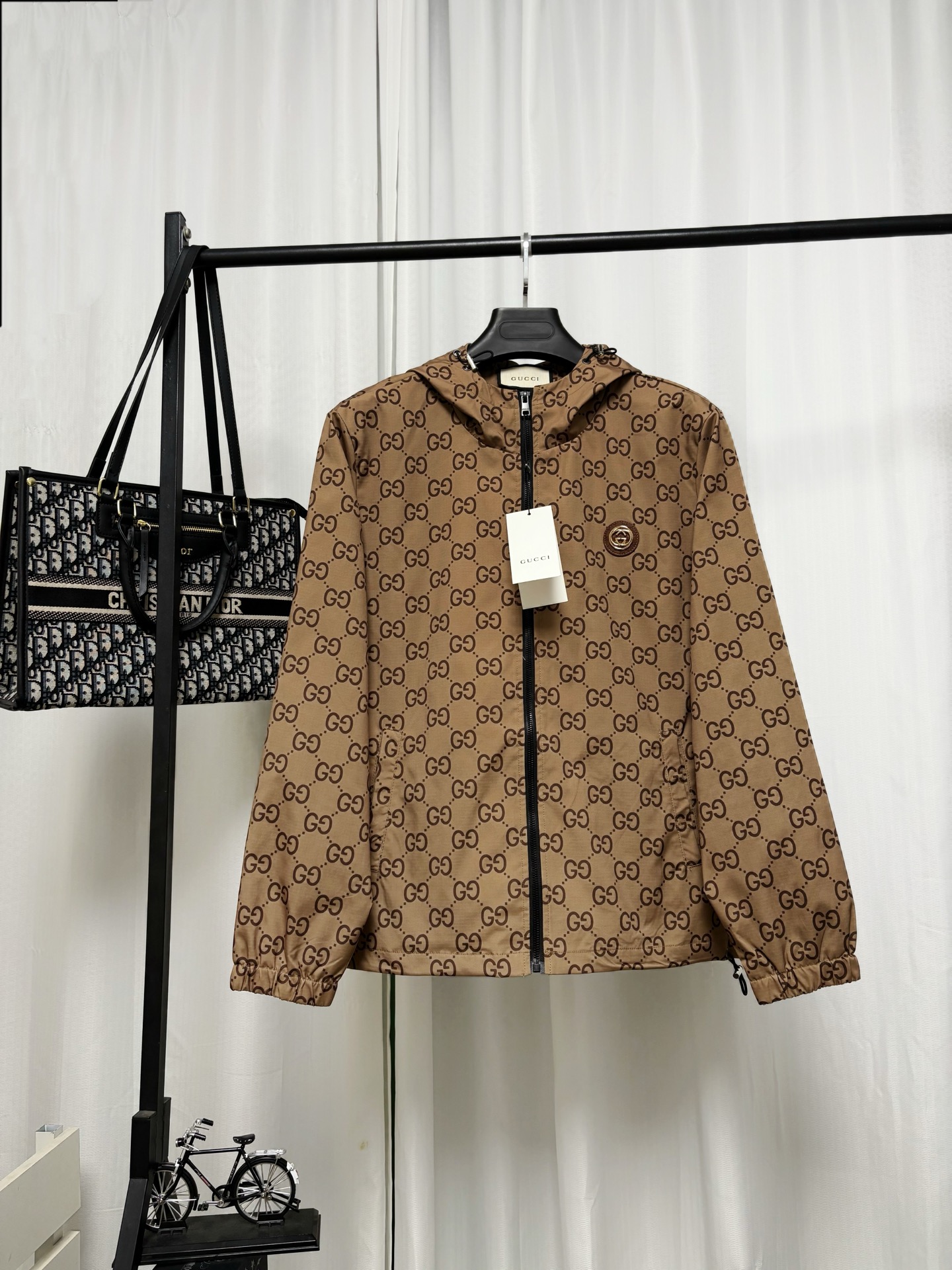 Cheap Gucci Thin Jackets For Men in 222952, $65 USD- [IB222952] - Replica Gucci Thin Jackets For Men