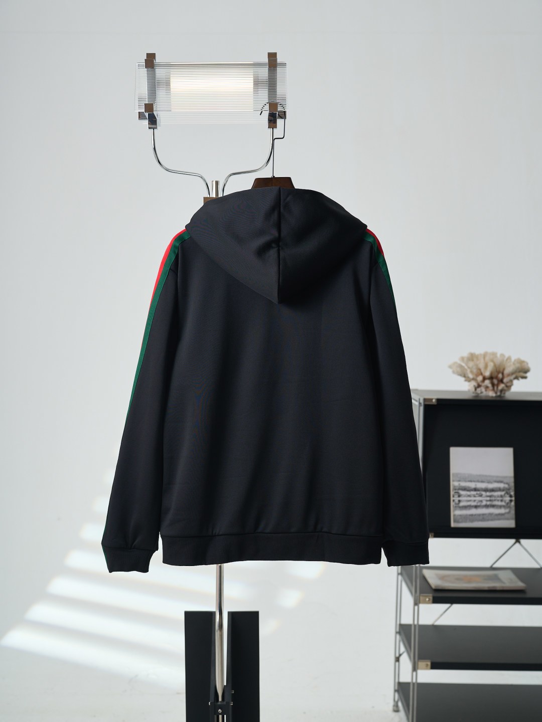 Cheap Gucci Thin Jackets For Men in 222958, $65 USD- [IB222958] - Replica Gucci Thin Jackets For Men