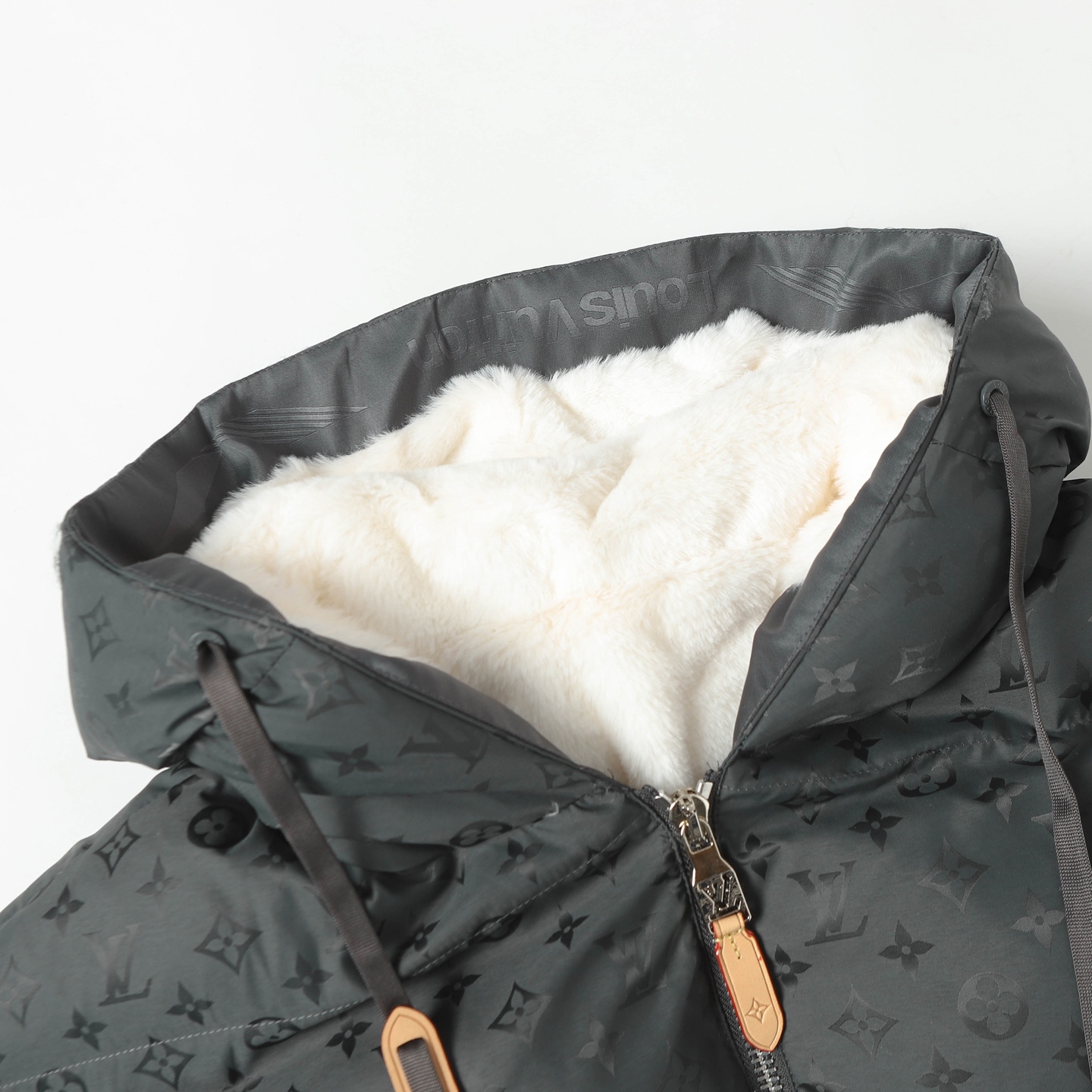 Cheap Louis Vuitton Thick Jackets For Men in 223133, $165 USD- [IB223133] - Replica Louis Vuitton Thick Jackets For Men