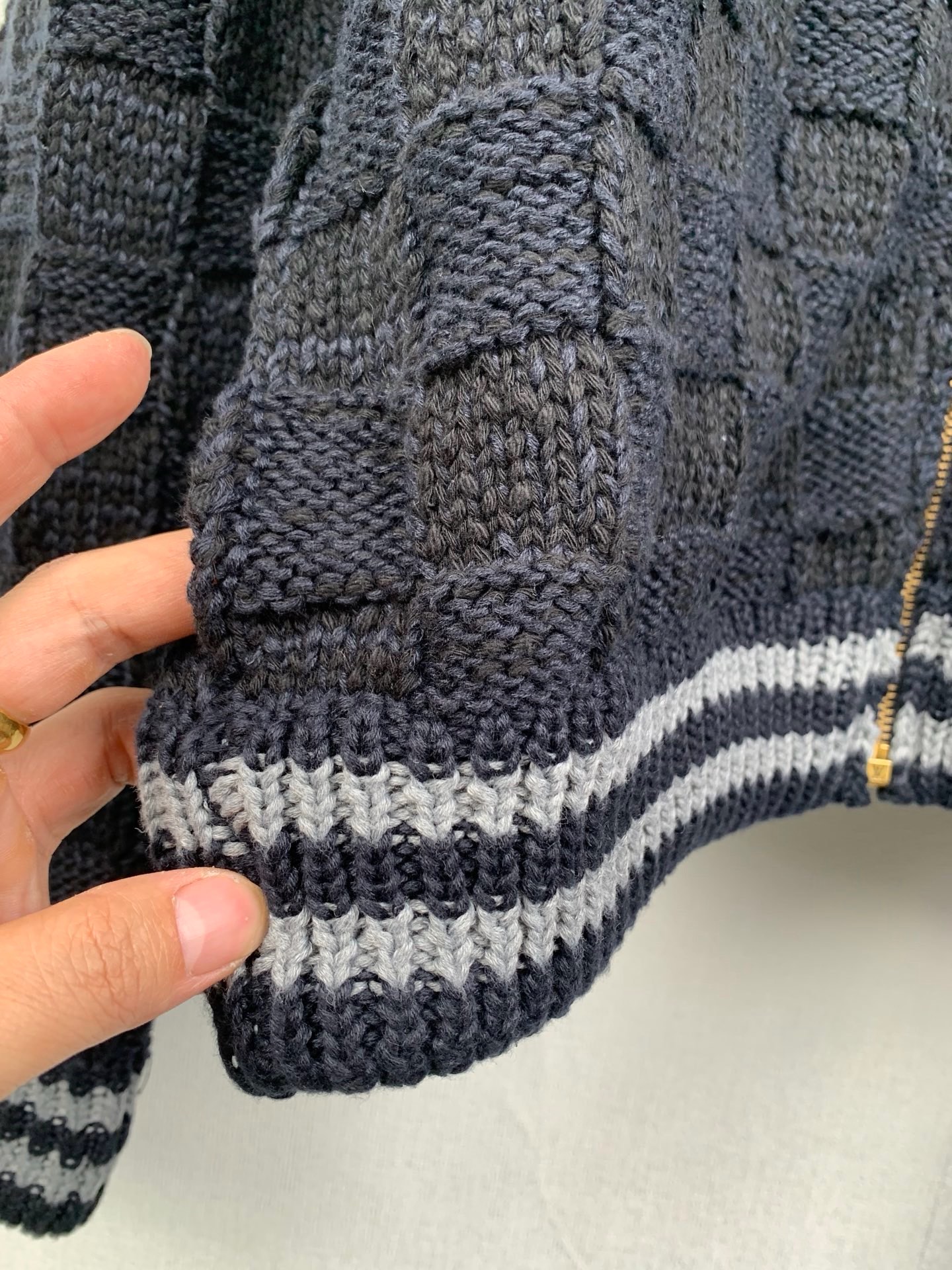 Cheap Louis Vuitton  Sweaters for Men in 223154, $95 USD- [IB223154] - Replica Louis Vuitton  Sweaters for Men