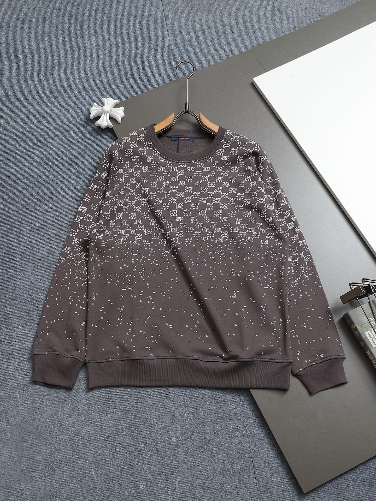Cheap Louis Vuitton Hoodies for Men in 223182, $50 USD- [IB223182] - Replica Louis Vuitton Hoodies for Men