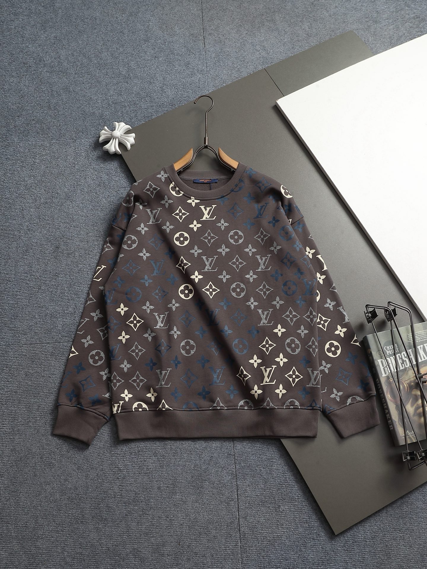 Cheap Louis Vuitton Hoodies for Men in 223192, $50 USD- [IB223192] - Replica Louis Vuitton Hoodies for Men
