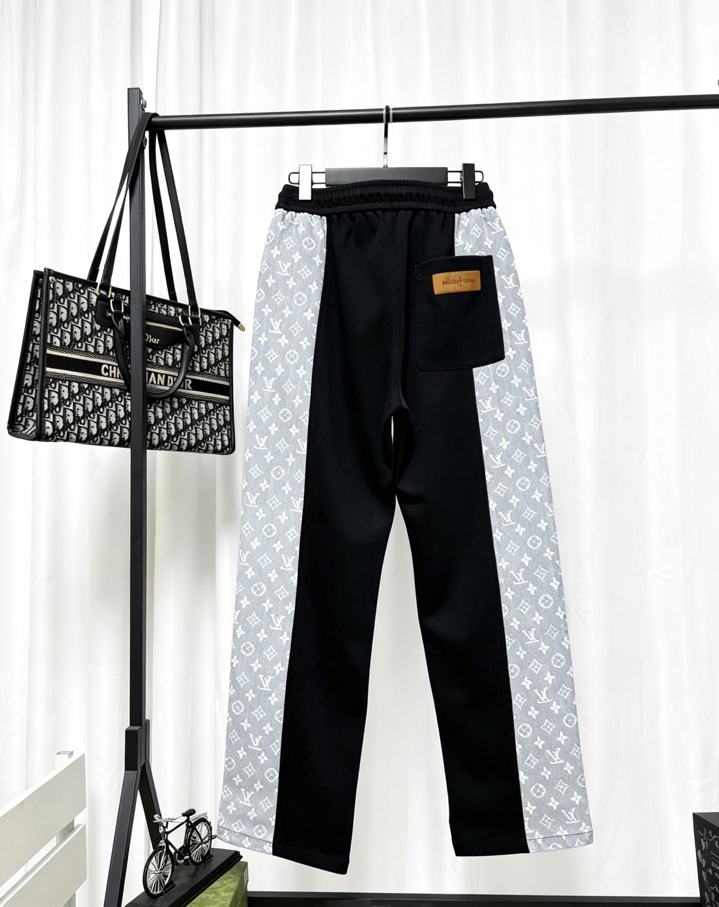 Cheap Louis Vuitton Pants for Men in 223201, $55 USD- [IB223201] - Replica Louis Vuitton Pants for Men