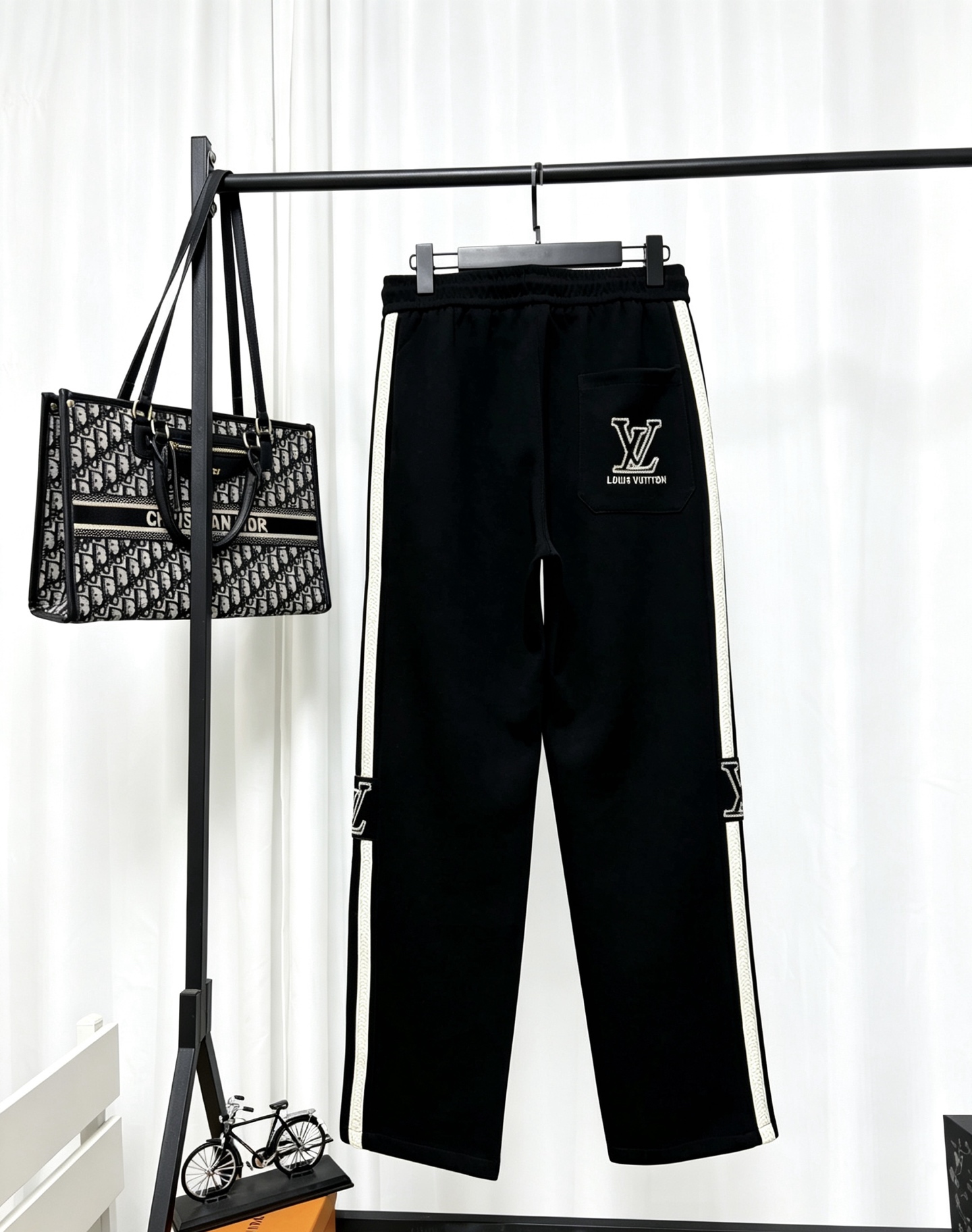 Cheap Louis Vuitton Pants for Men in 223209, $55 USD- [IB223209] - Replica Louis Vuitton Pants for Men