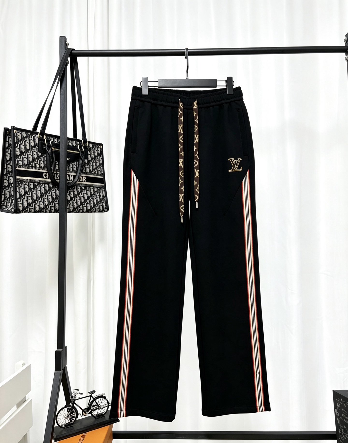 Cheap Louis Vuitton Pants for Men in 223210, $55 USD- [IB223210] - Replica Louis Vuitton Pants for Men