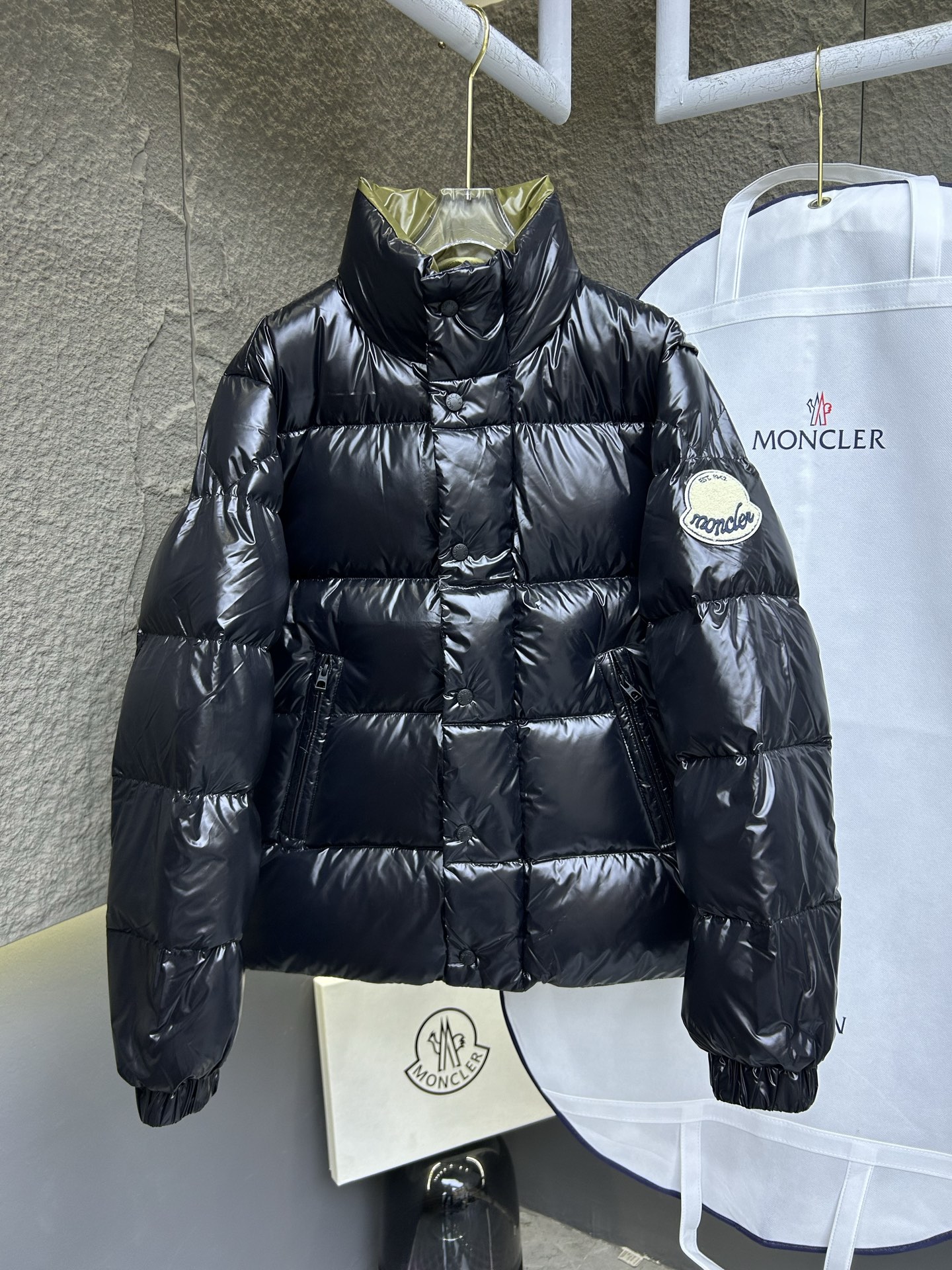 Cheap Moncle Thick Coats For Men in 223247, $150 USD- [IB223247] - Replica Moncle Thick Coats For Men