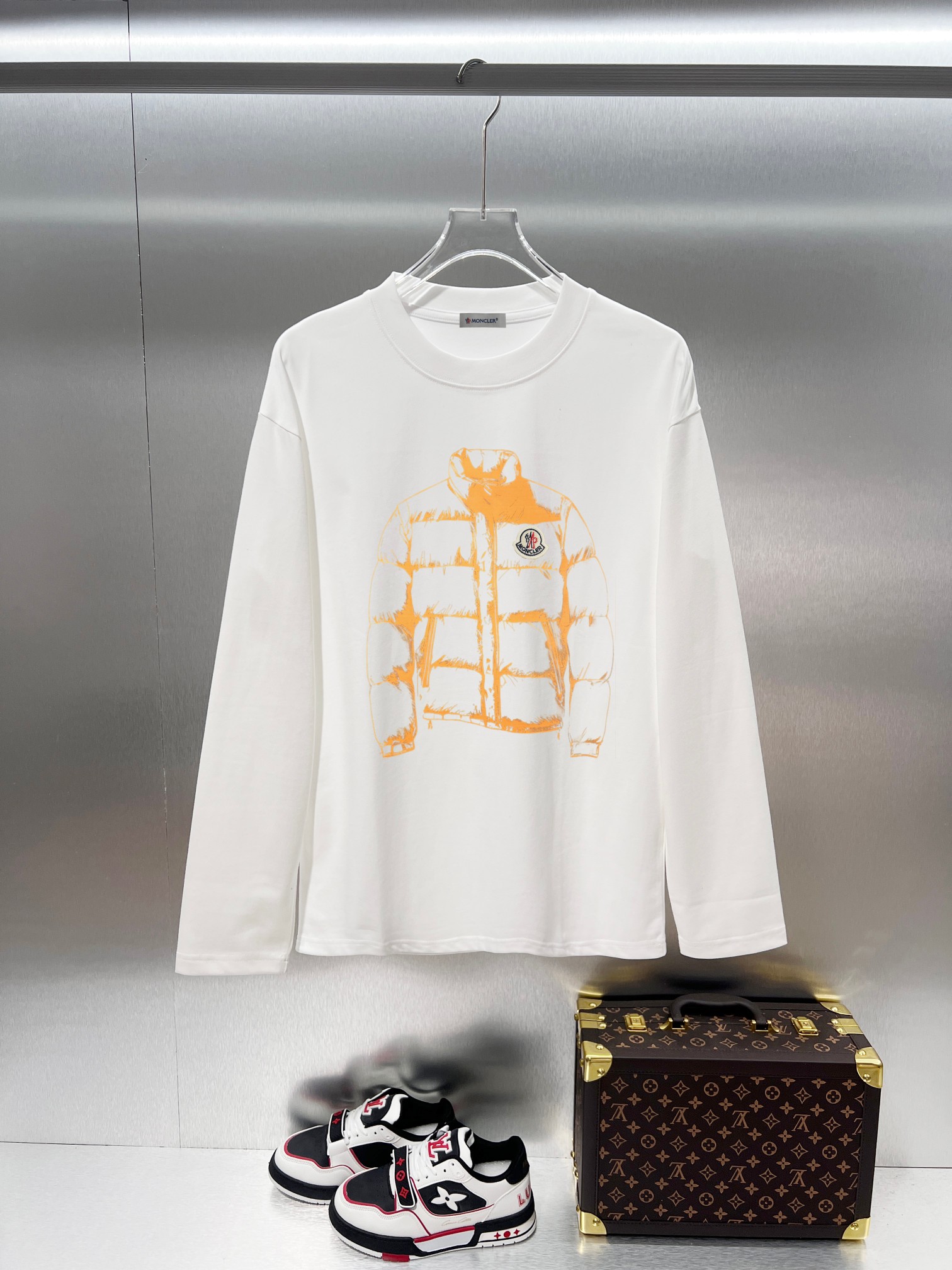 Cheap Moncler Long-Sleeved T-shirts for Men in 223281, $35 USD- [IB223281] - Replica Moncler Long-Sleeved T-shirts for Men