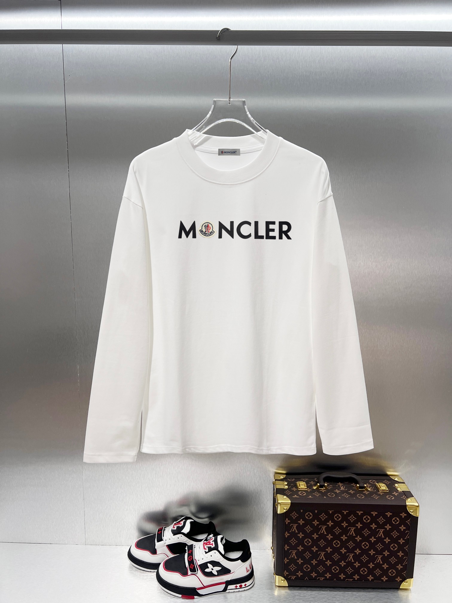 Cheap Moncler Long-Sleeved T-shirts for Men in 223285, $35 USD- [IB223285] - Replica Moncler Long-Sleeved T-shirts for Men
