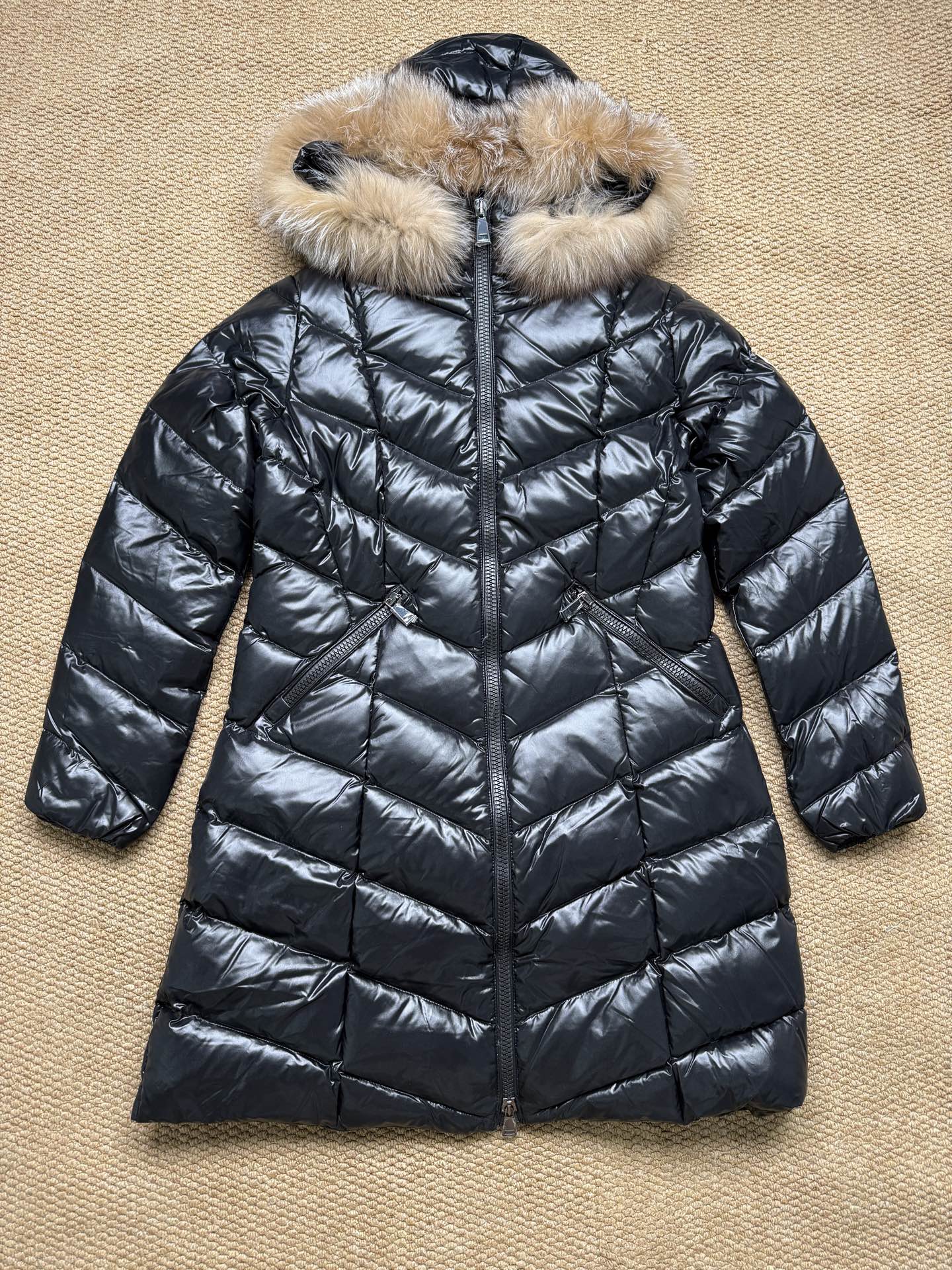 Cheap Moncle Thick Coats For Women in 223385, $150 USD- [IB223385] - Replica Moncle Thick Coats For Women